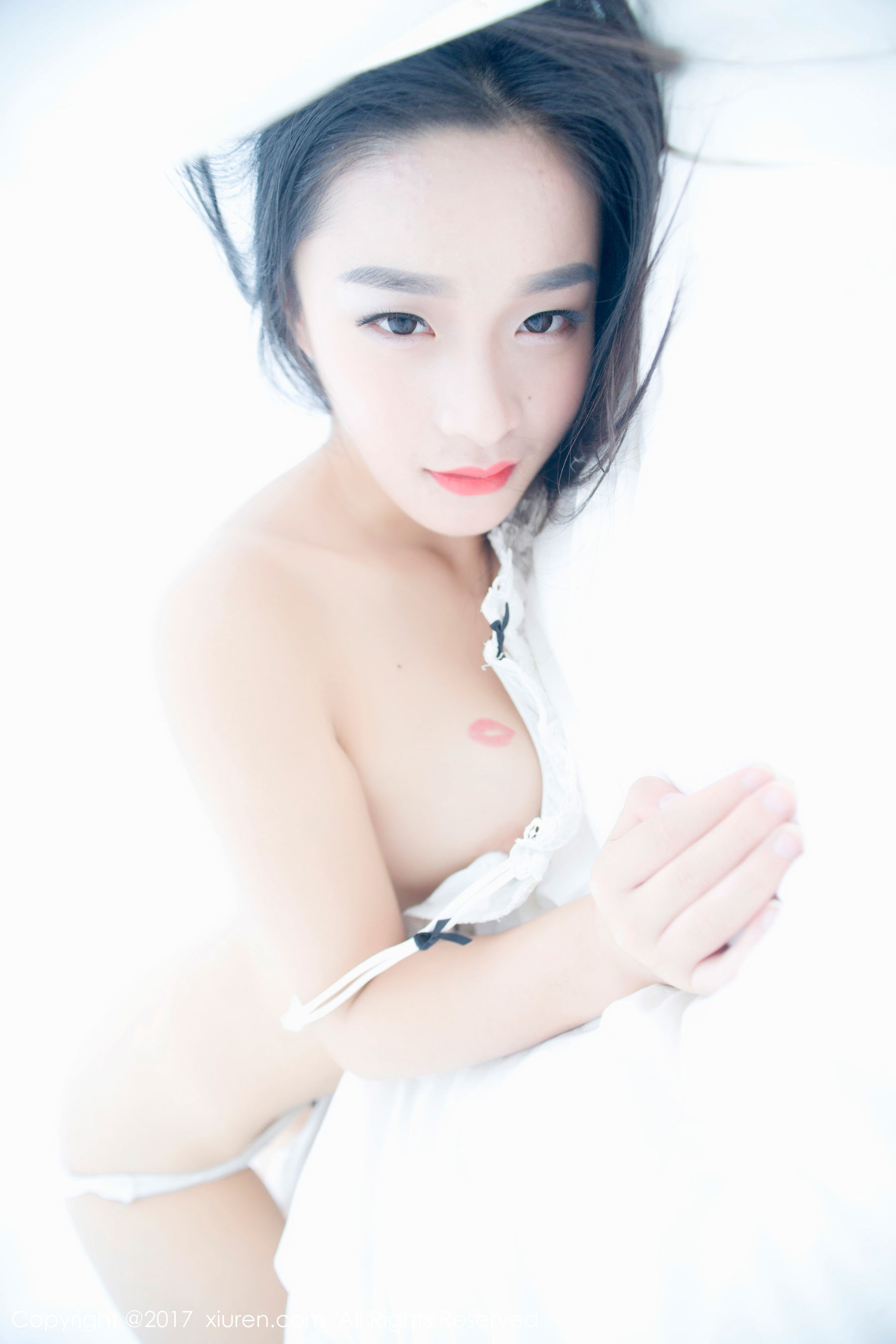 绮梦Cherish《齐逼牛仔裤+翘臀+床单诱惑》 [秀人XiuRen] NO.883 写真集