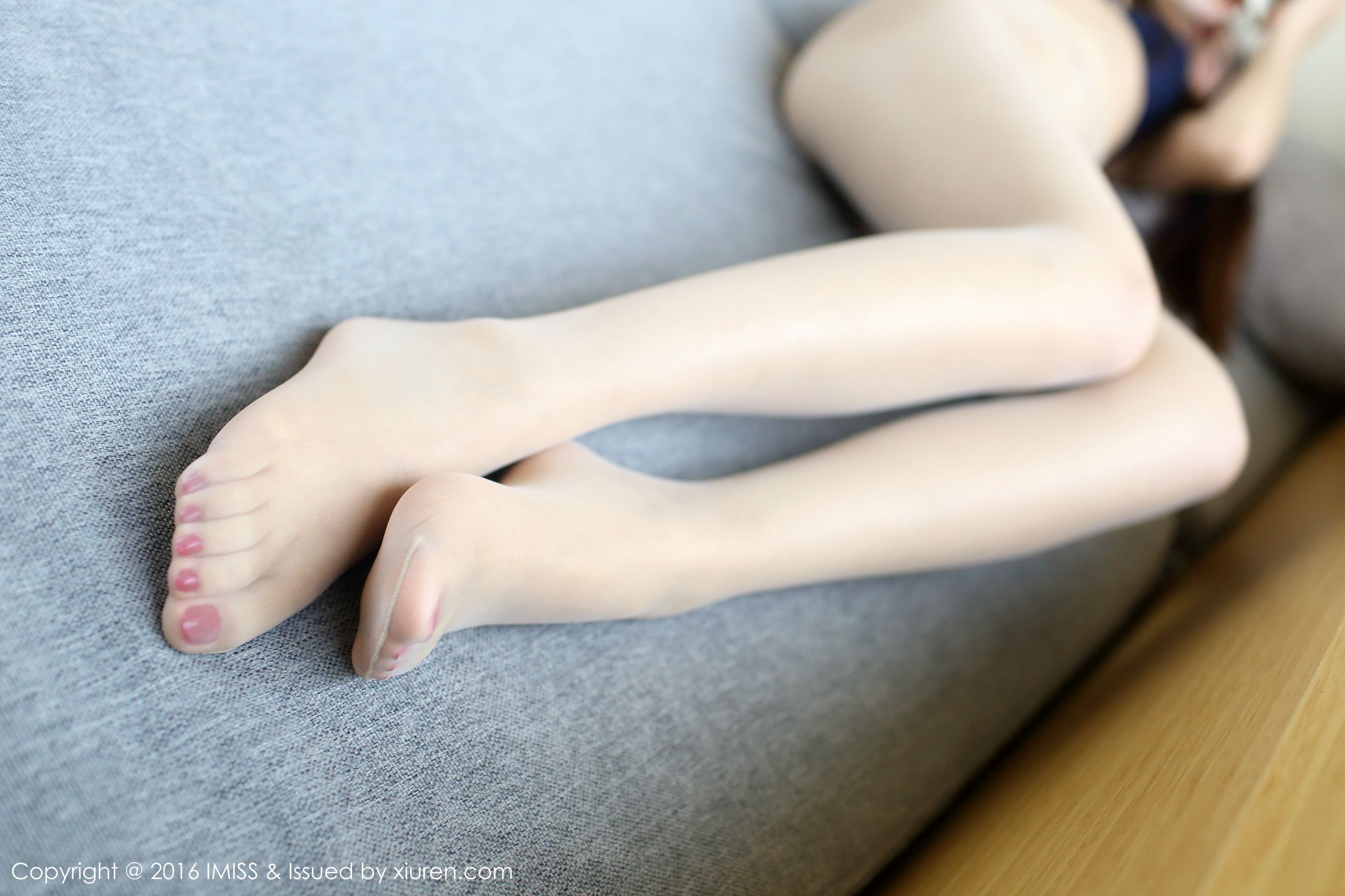 Winki丝姬《原生态丝袜美足福利》 [爱蜜社IMiss] Vol.123 写真集