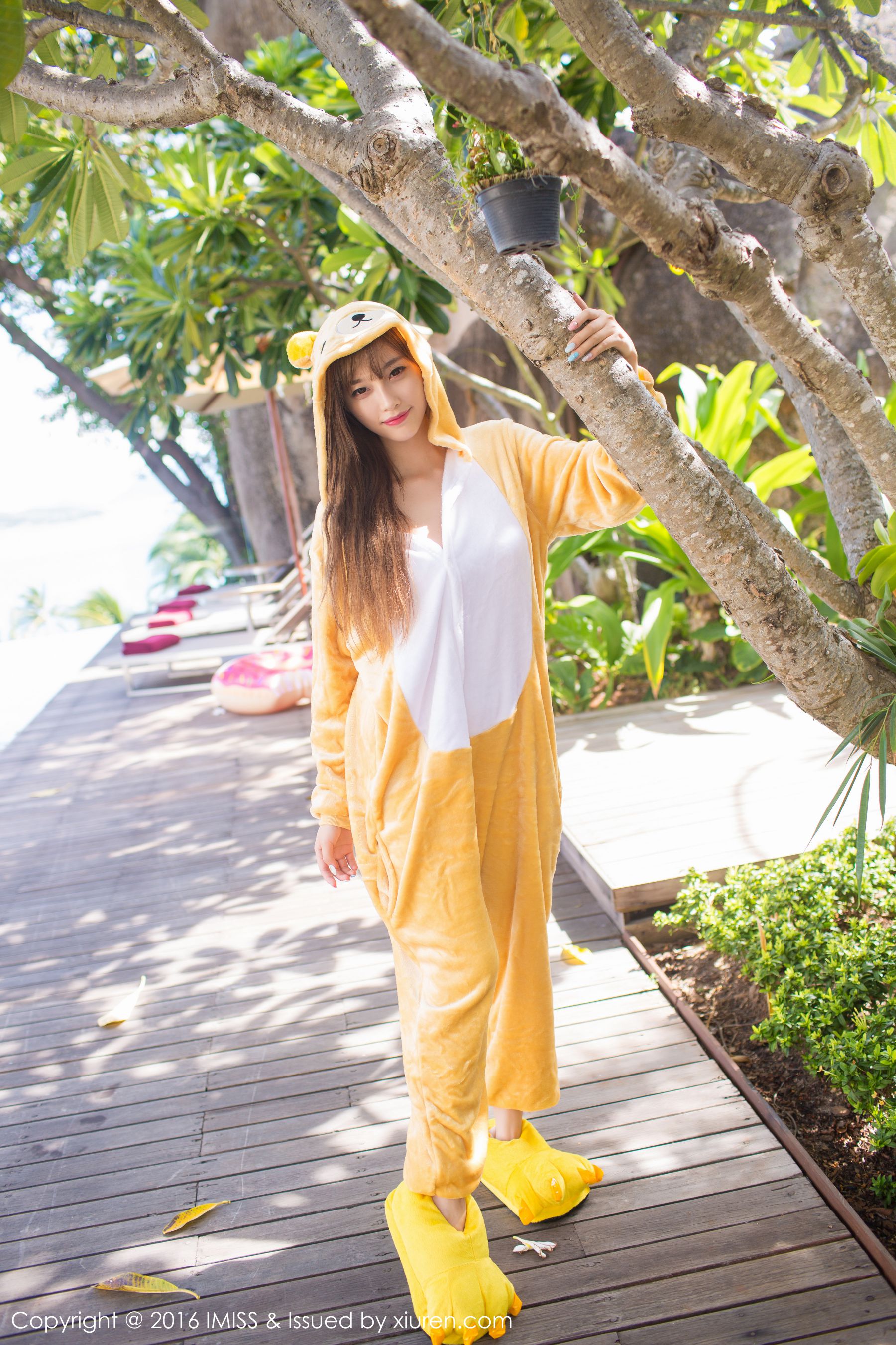 sugar小甜心CC《美女扮野兽+旗袍与丝袜》 [爱蜜社IMiss] Vol.136 写真集