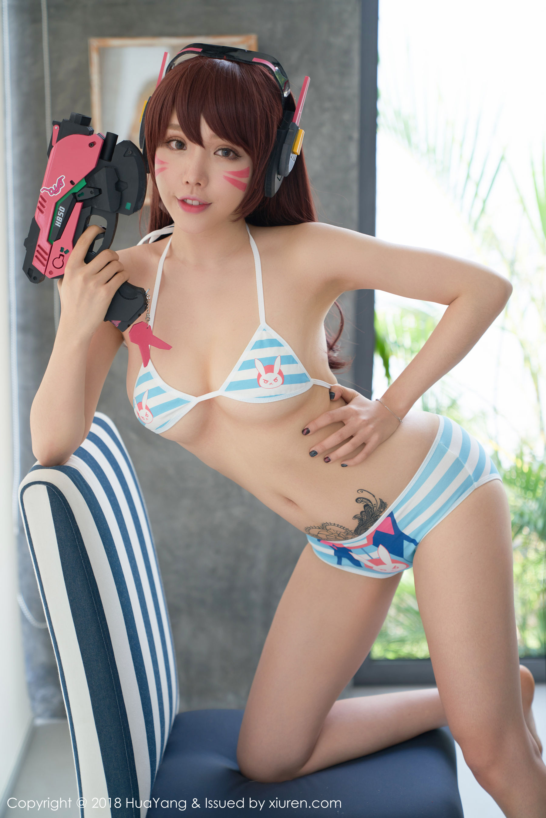 黄楽然《丝袜美腿的无声妖娆》 [花漾HuaYang] Vol.050 写真集