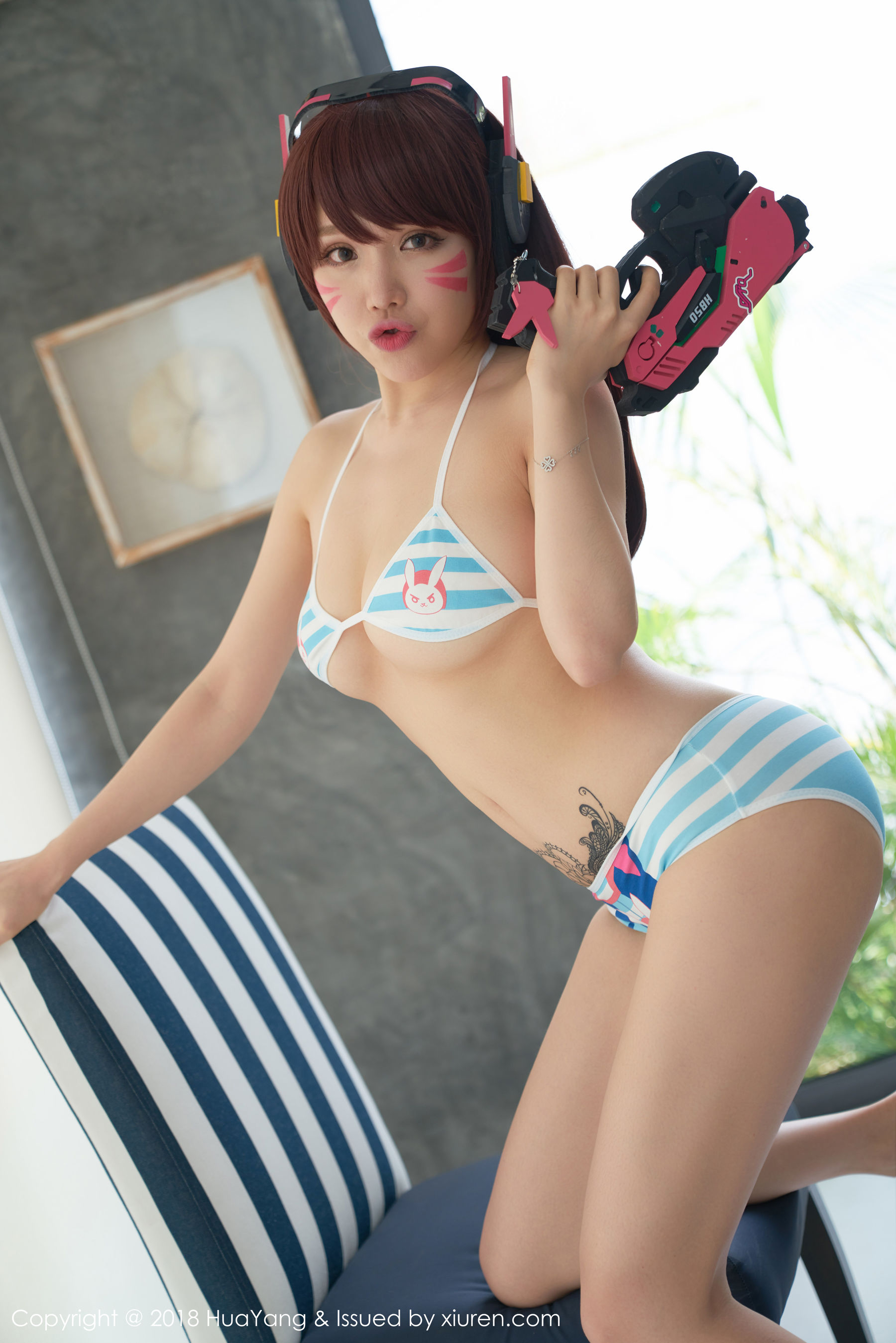 黄楽然《丝袜美腿的无声妖娆》 [花漾HuaYang] Vol.050 写真集