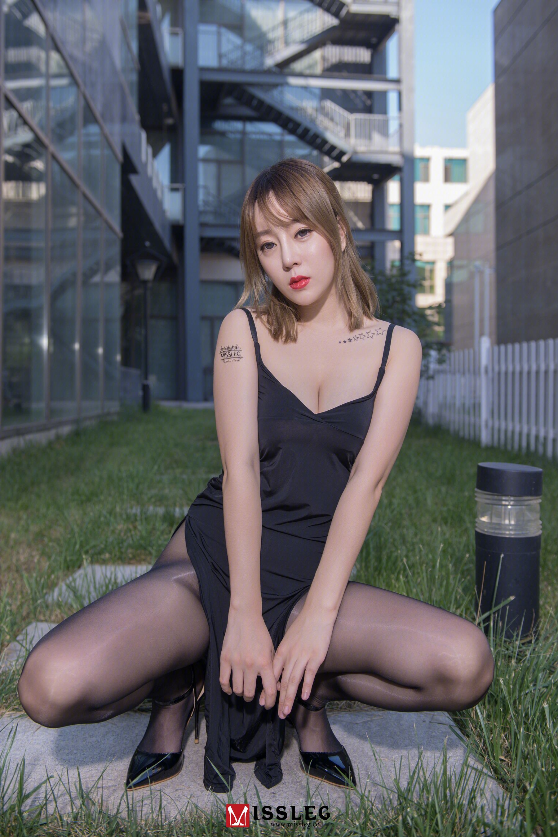 王语纯《游园变》 [蜜丝MISSLEG] V009 写真集