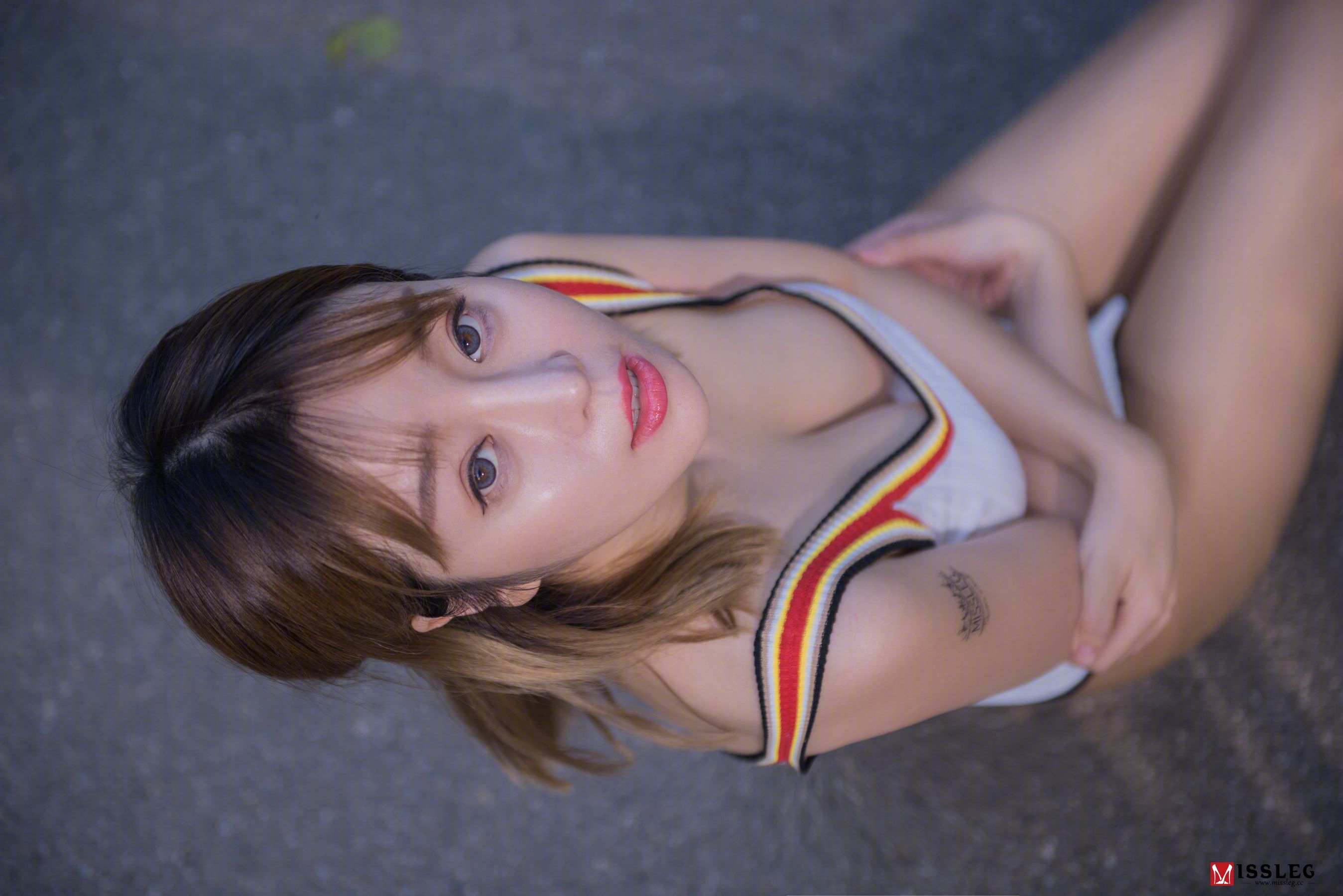 王语纯《游园变》 [蜜丝MISSLEG] V009 写真集