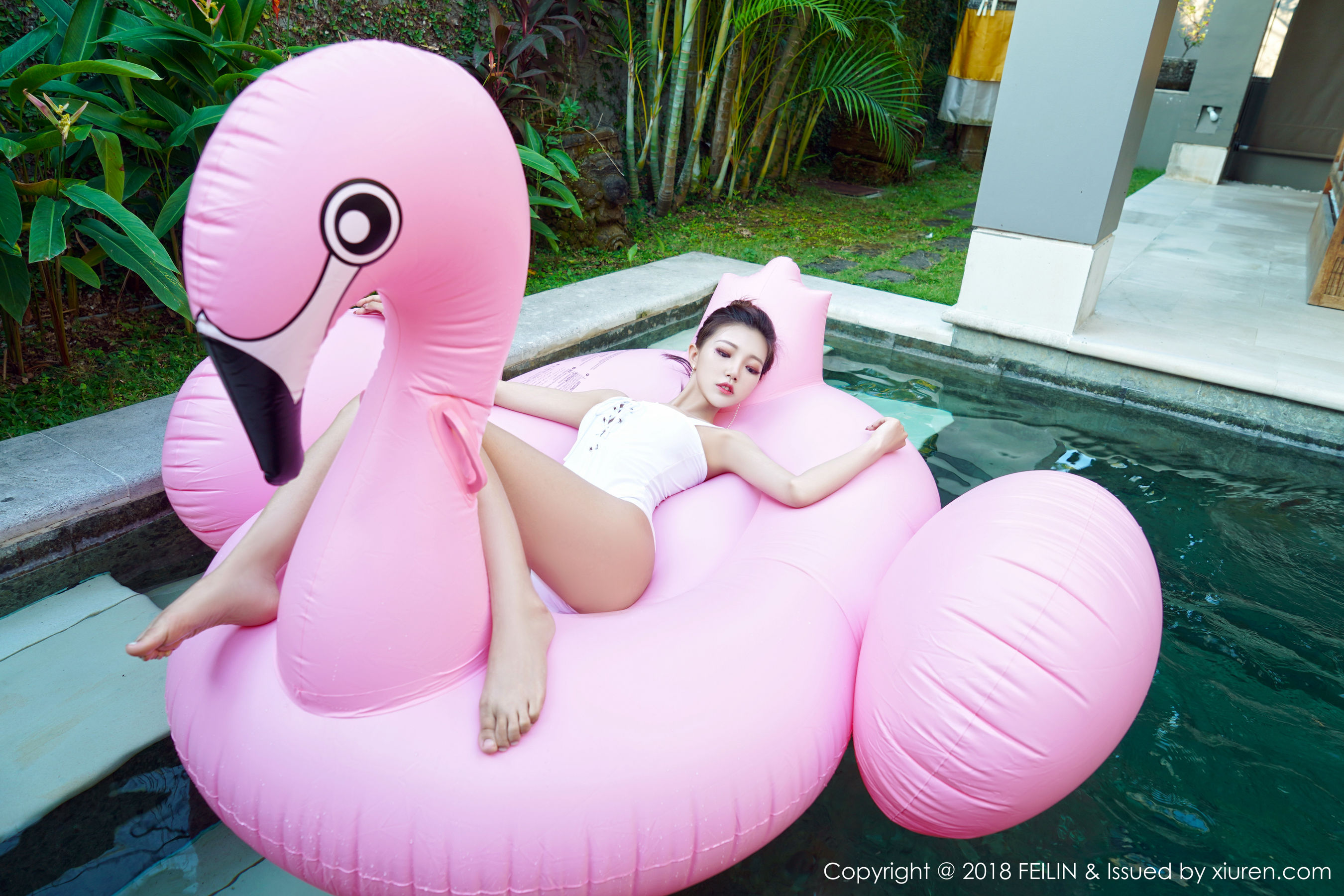 冯木木LRIS《班塔延岛旅拍第三套》 [嗲囡囡FEILIN] VOL.157 写真集