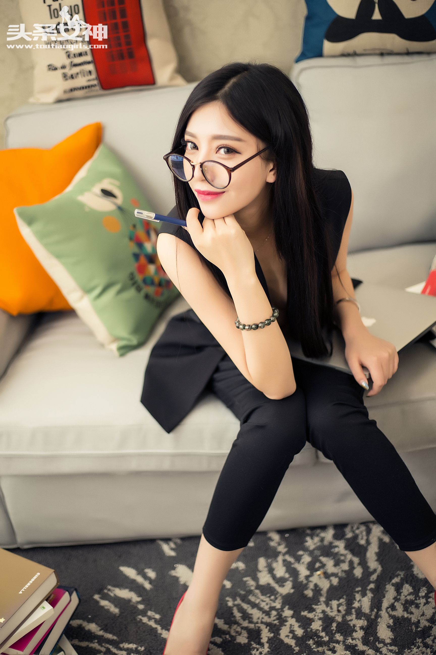 COCO《丝袜特刊》 [头条女神] 写真集