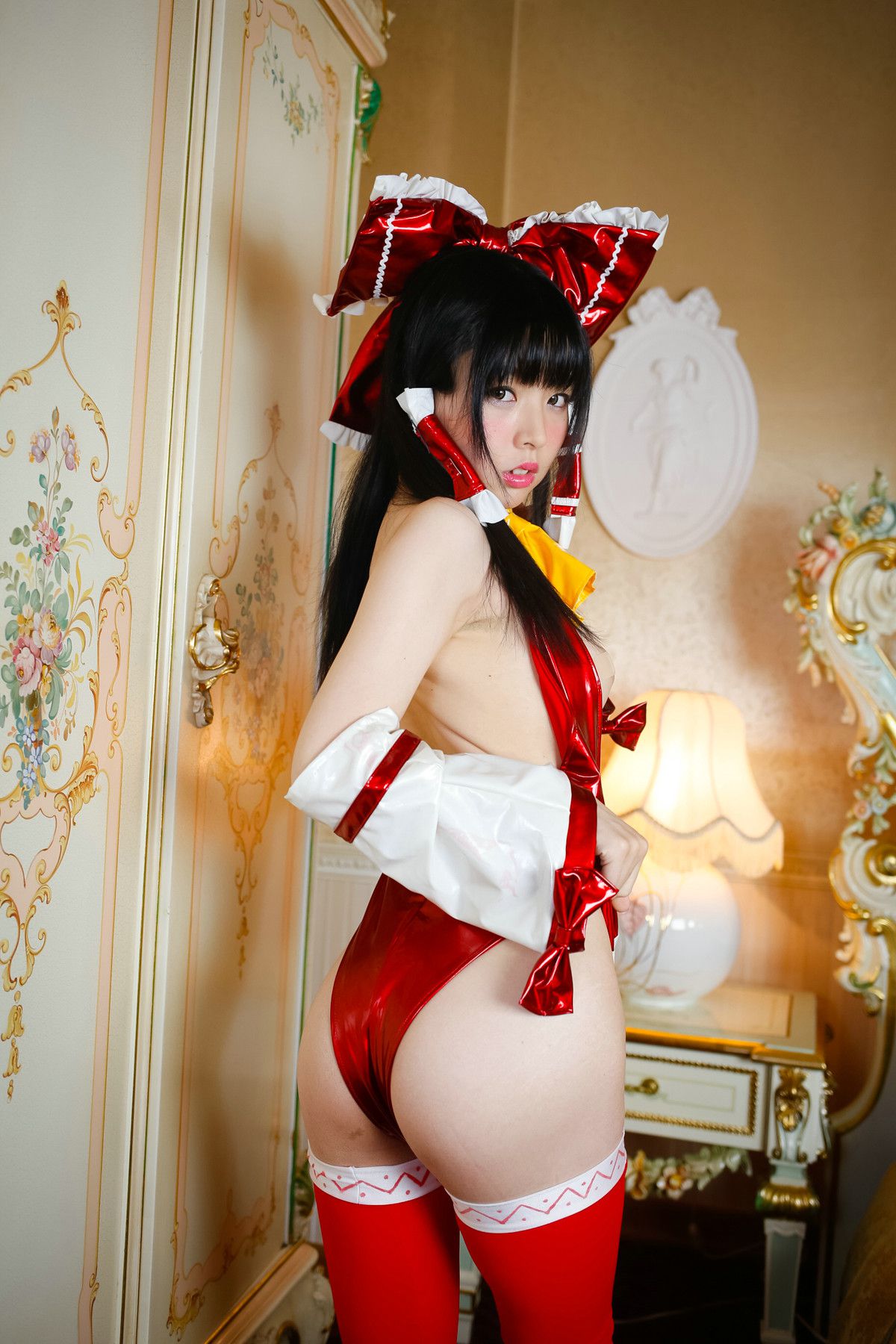 Nagomi(なごみ) 《東方Project》博麗霊夢 [SEVEN DOLLS] 写真集