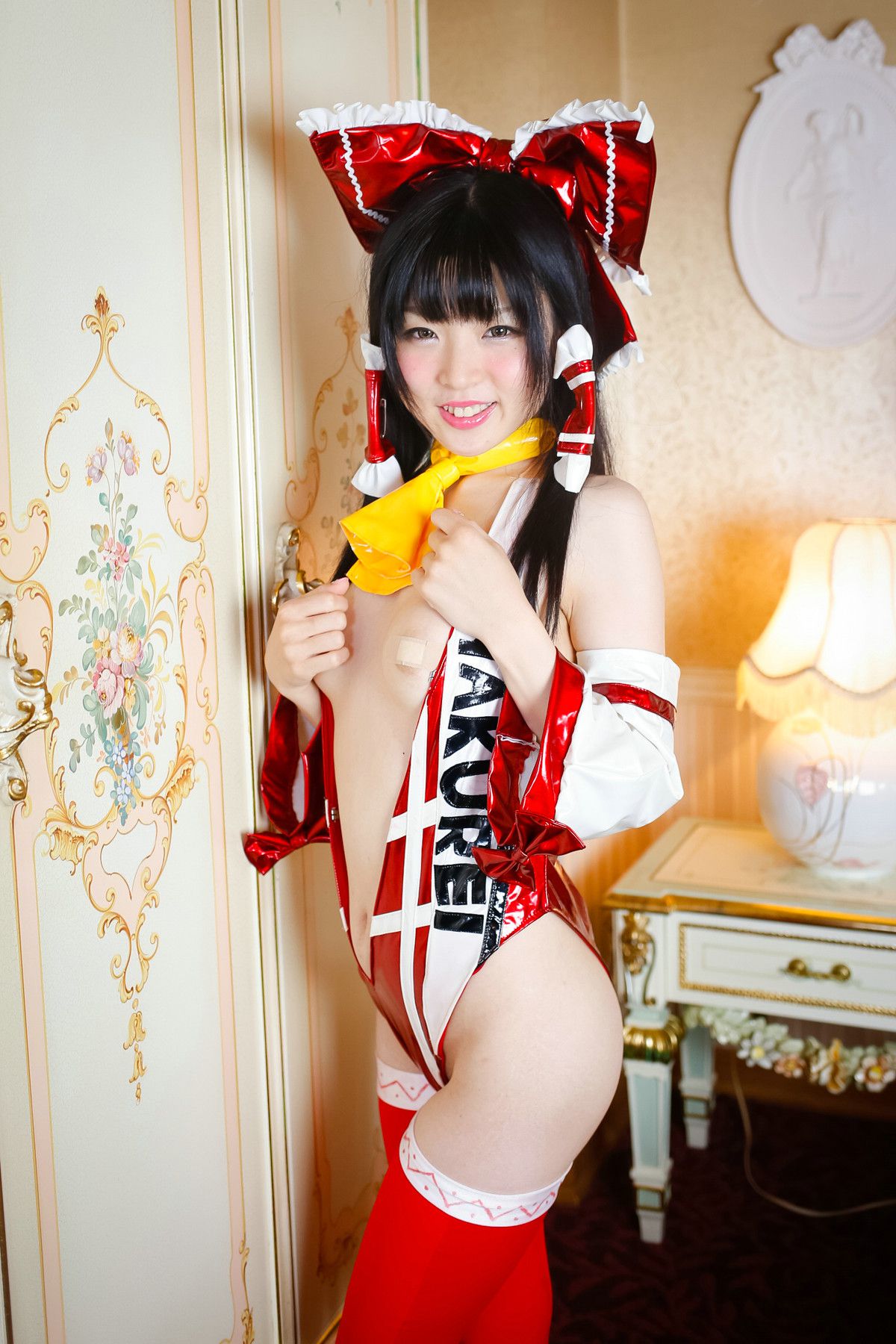 Nagomi(なごみ) 《東方Project》博麗霊夢 [SEVEN DOLLS] 写真集