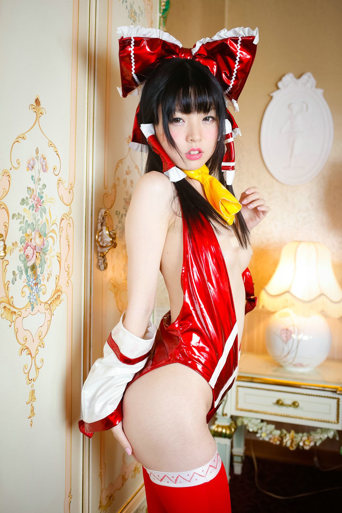 Nagomi(なごみ) 《東方Project》博麗霊夢 [SEVEN DOLLS] 写真集