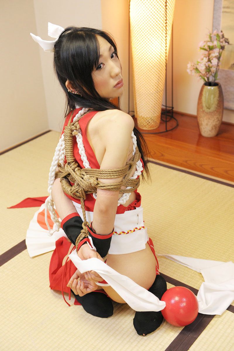 華群みさき 《KING OF FIGHTERS》MAI SHIRANUI 写真集