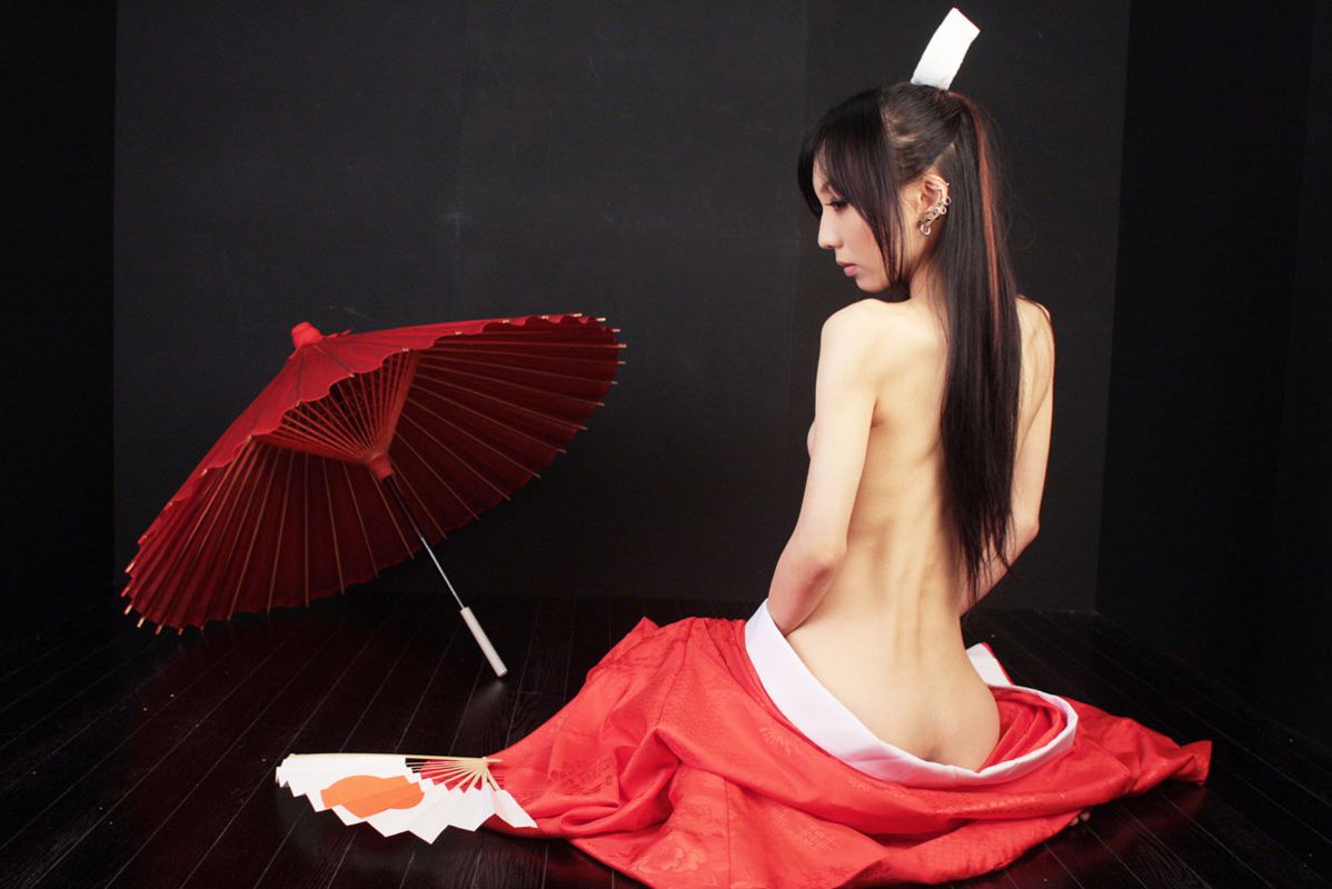 華群みさき 《KING OF FIGHTERS》MAI SHIRANUI 写真集