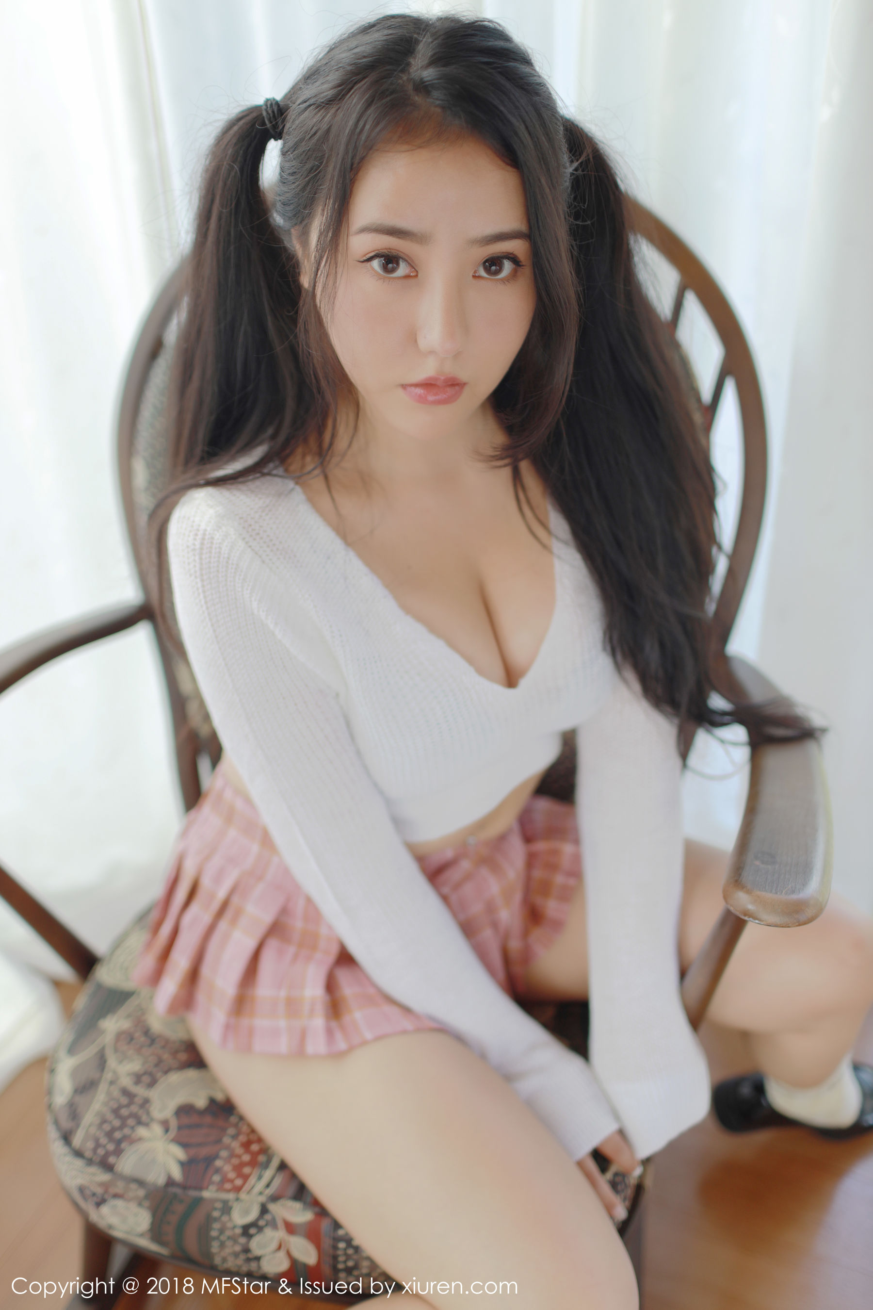 Manuela玛鲁娜《眼睛OL+无可比拟美臀诱惑》 [模范学院MFStar] Vol.168 写真集