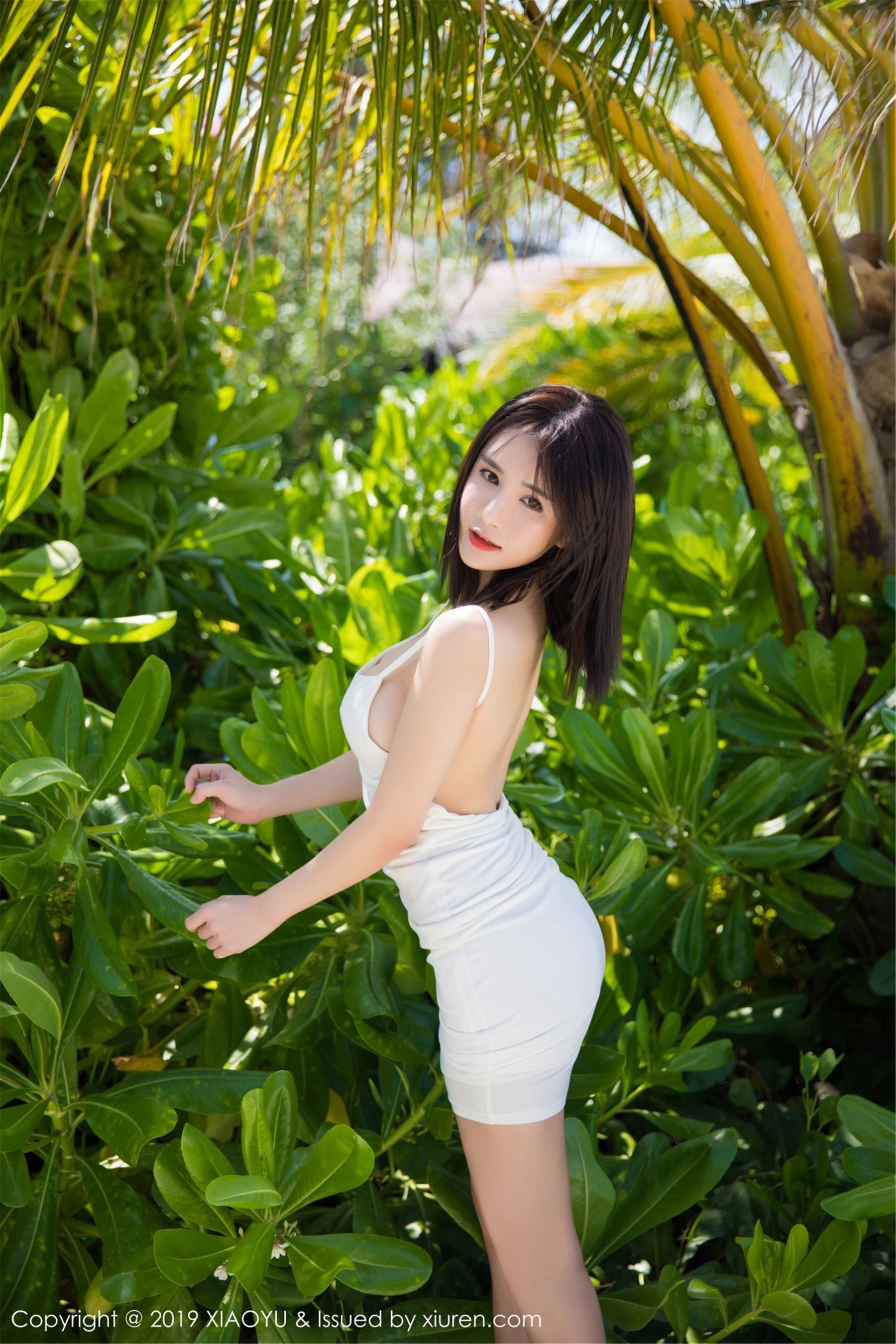 小沫琳《雪白丰满的美胸与诱人翘臀》 [语画界XIAOYU] Vol.086  写真集