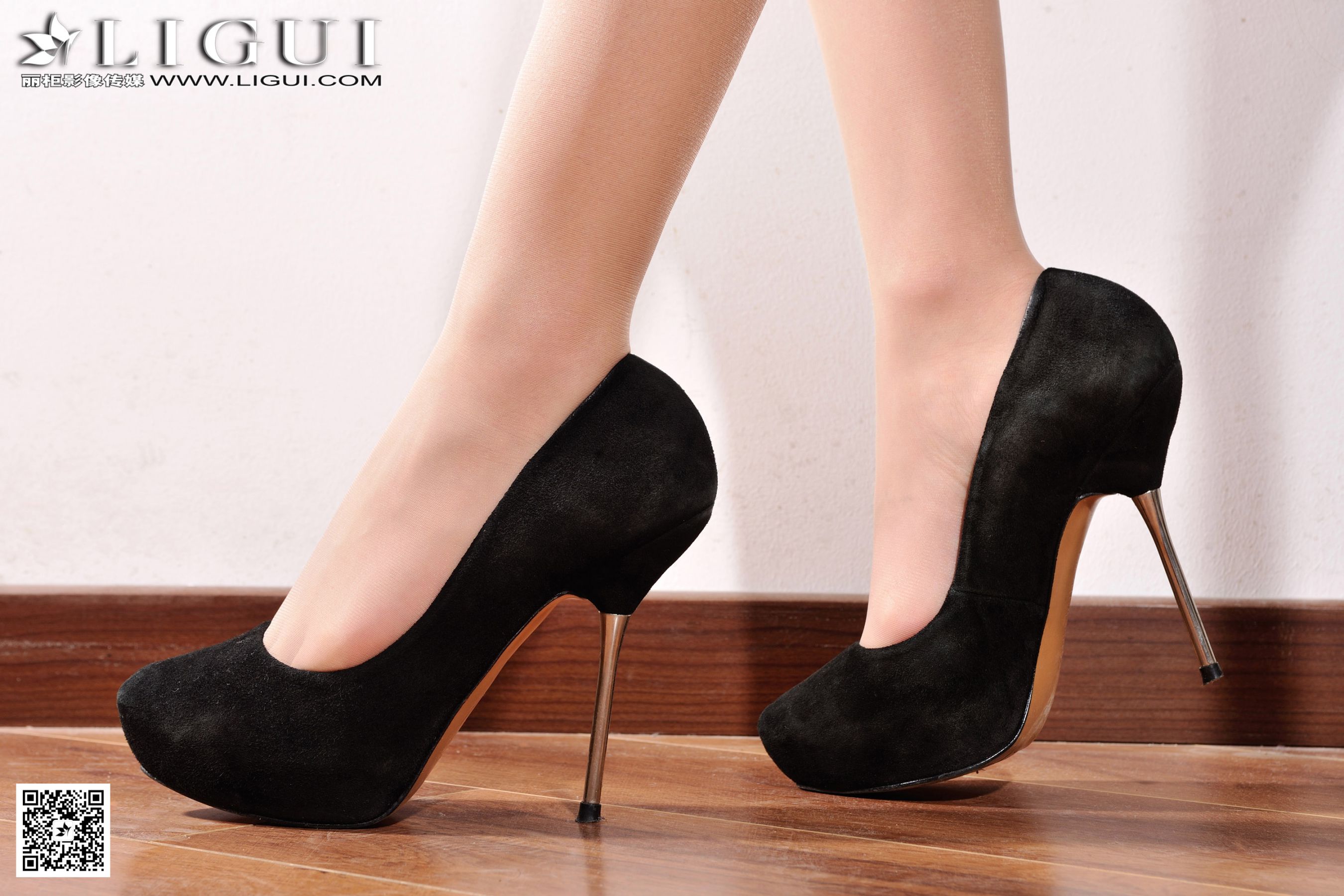 Model 文欣《针织少女》上中下全集 [丽柜贵足学校] 写真集