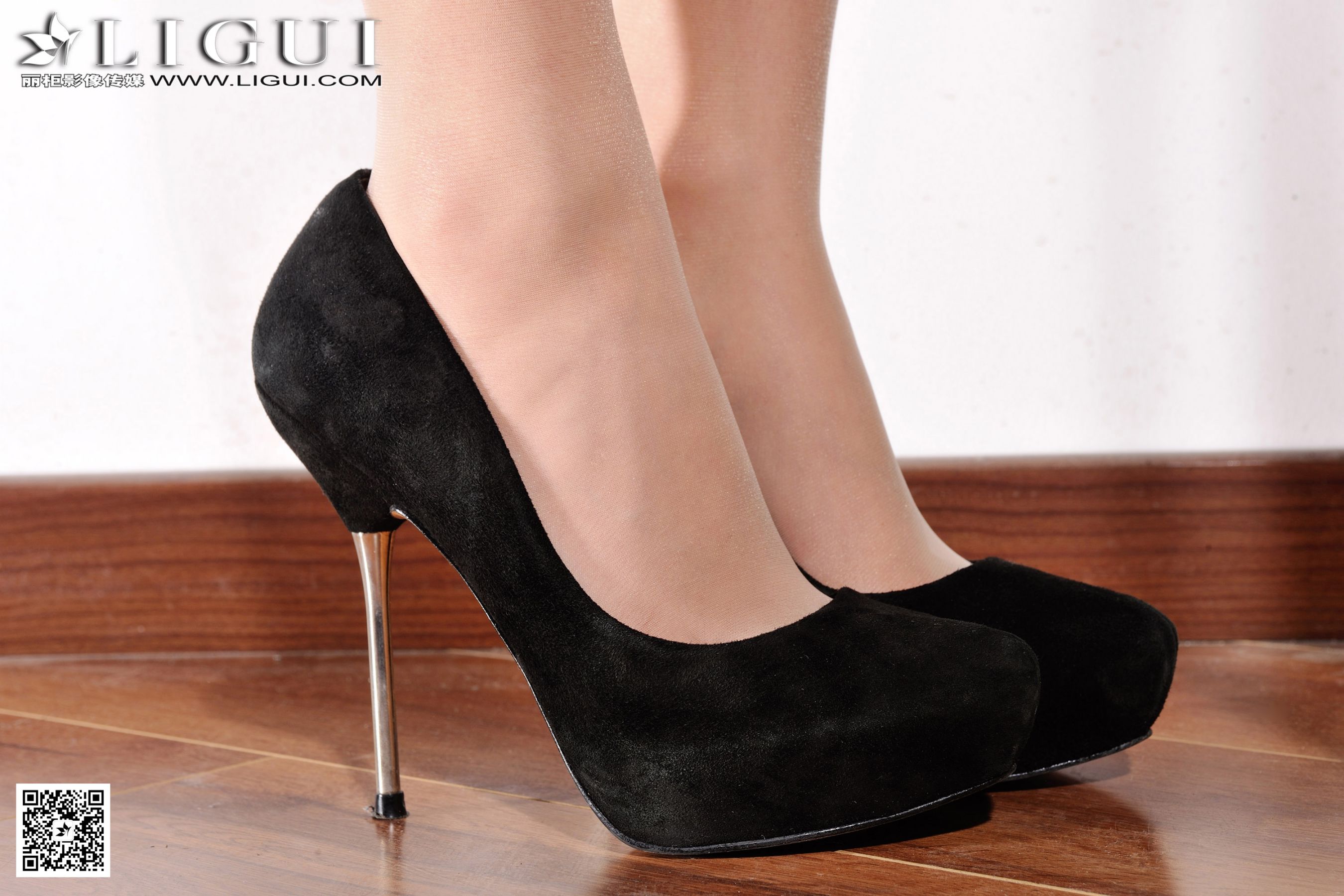 Model 文欣《针织少女》上中下全集 [丽柜贵足学校] 写真集