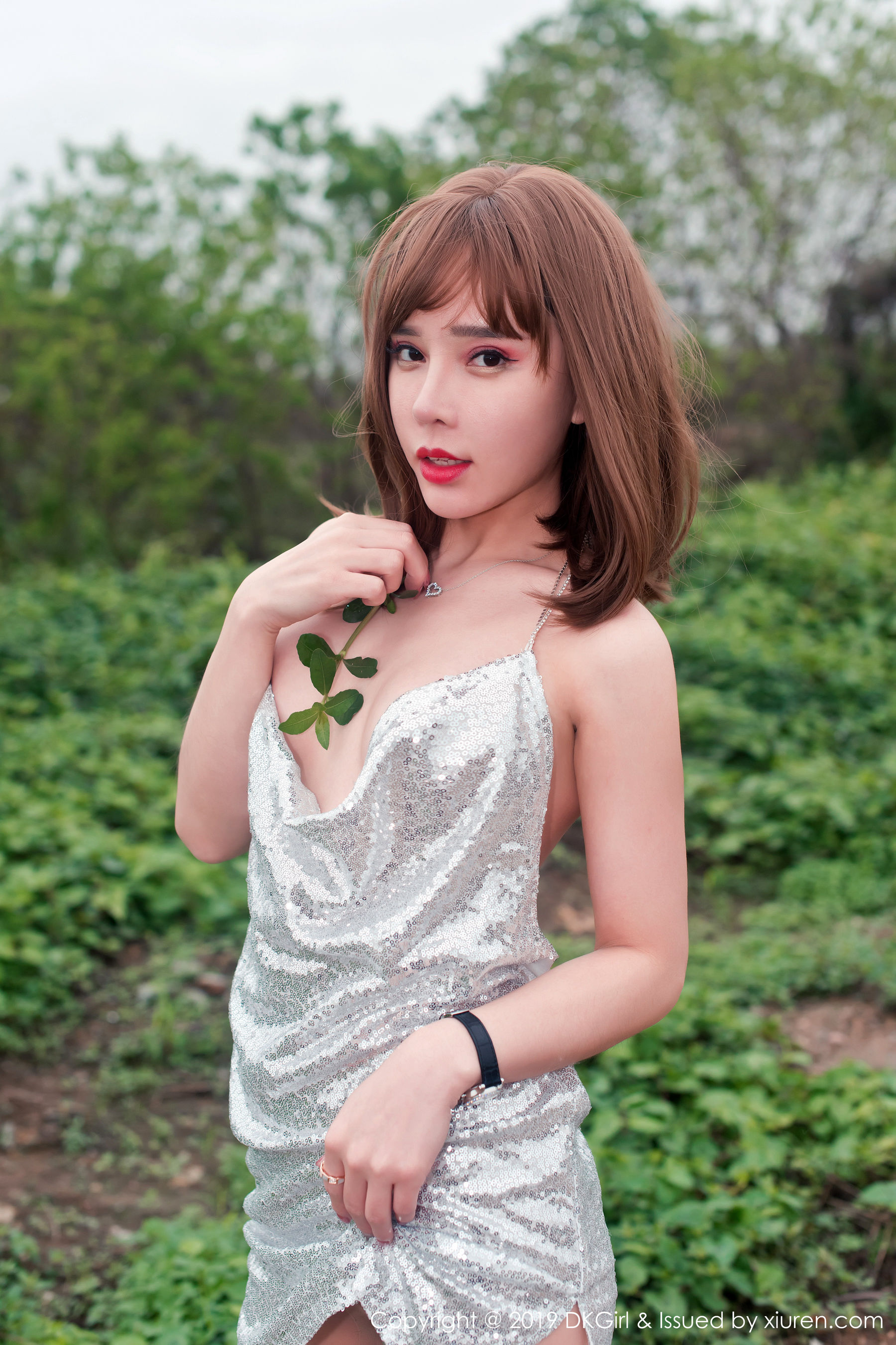 艾小青《真空演绎，狂野妖娆》 [御女郎DKGirl] Vol.120 写真集