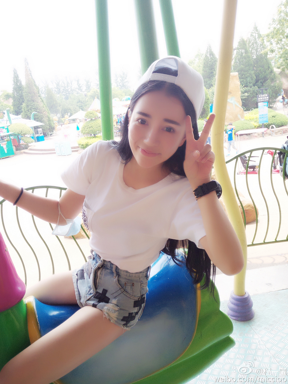 内地嫩模程一蜜肥臀巨乳海量微博性感写真500P