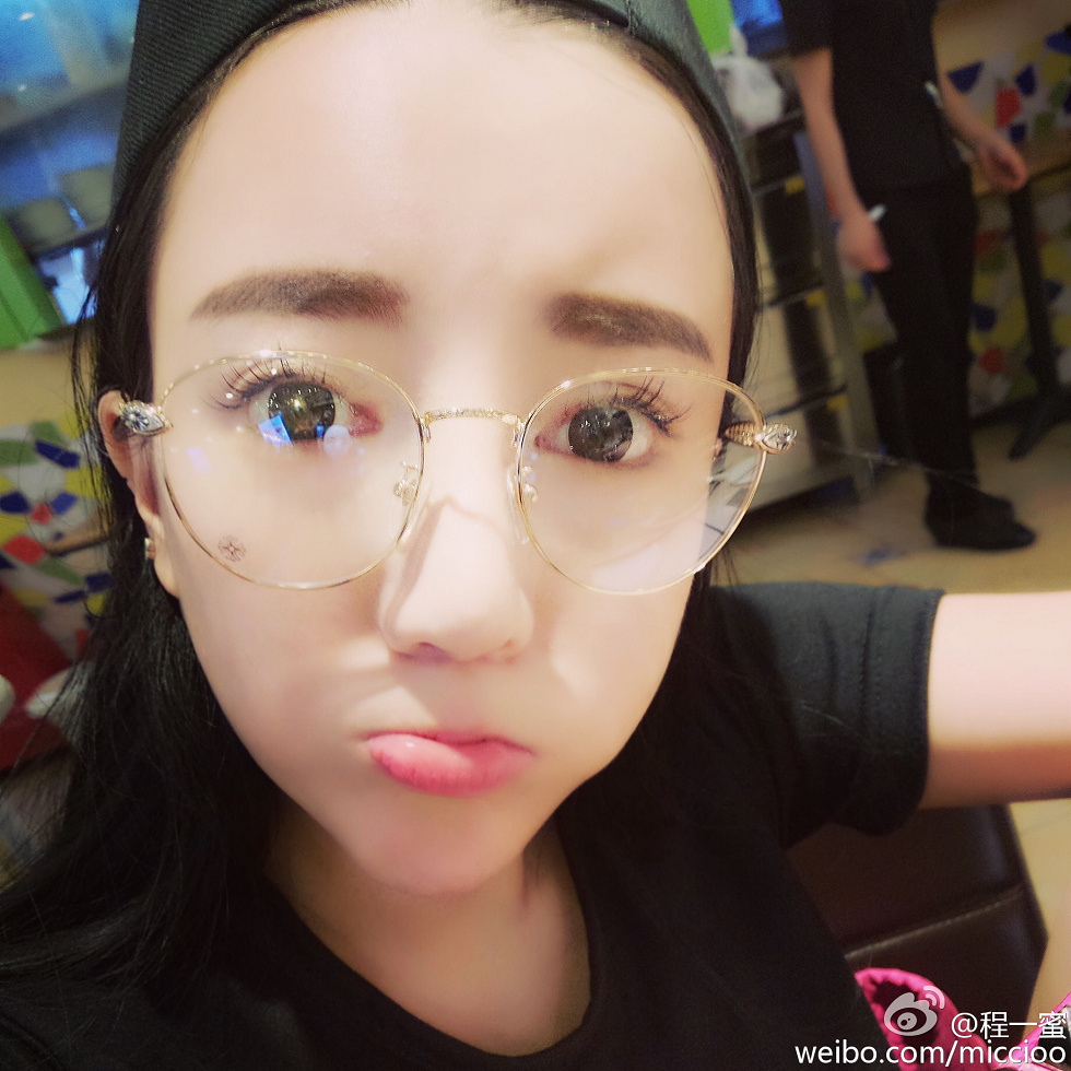 内地嫩模程一蜜肥臀巨乳海量微博性感写真500P