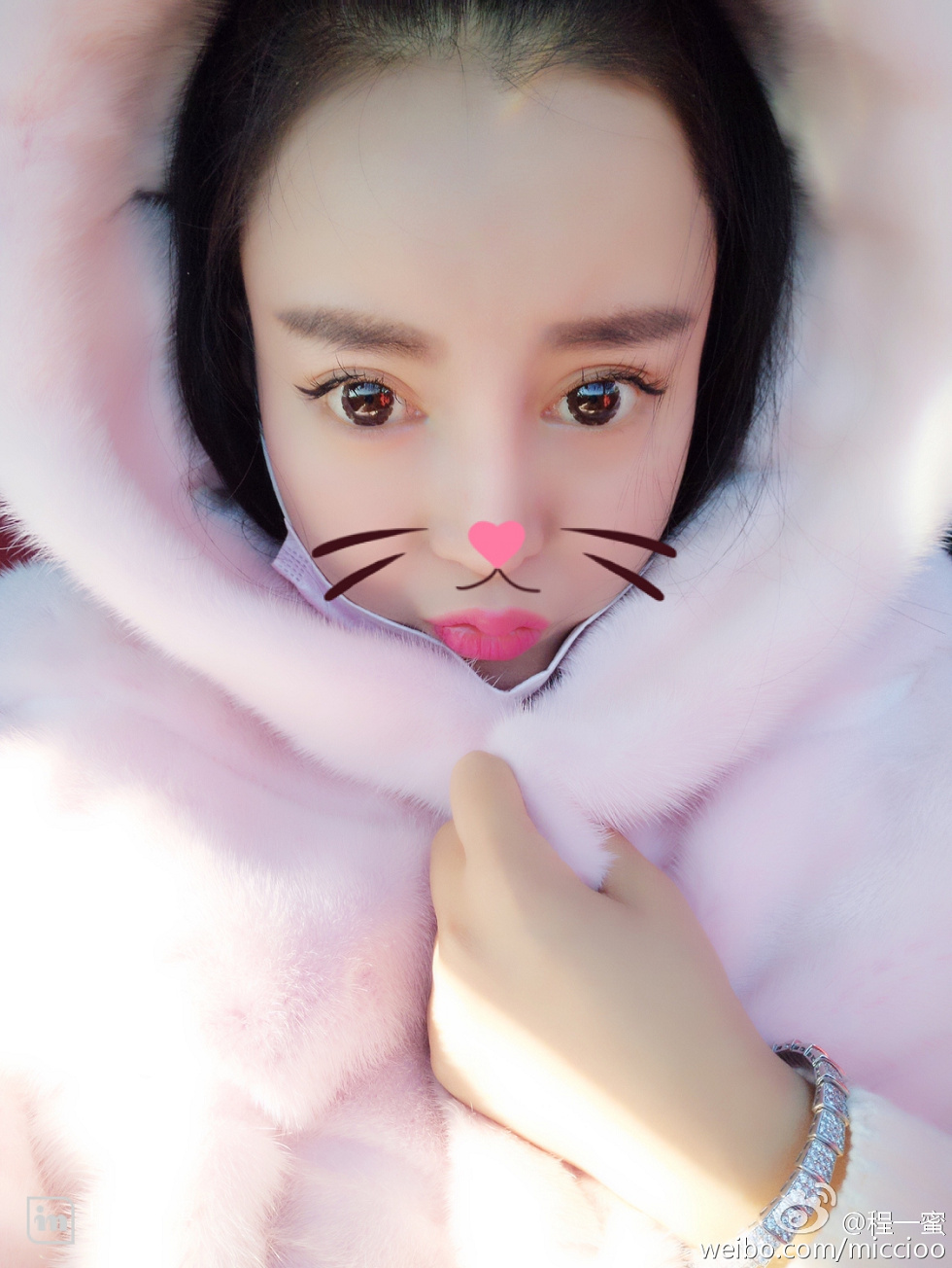 内地嫩模程一蜜肥臀巨乳海量微博性感写真500P