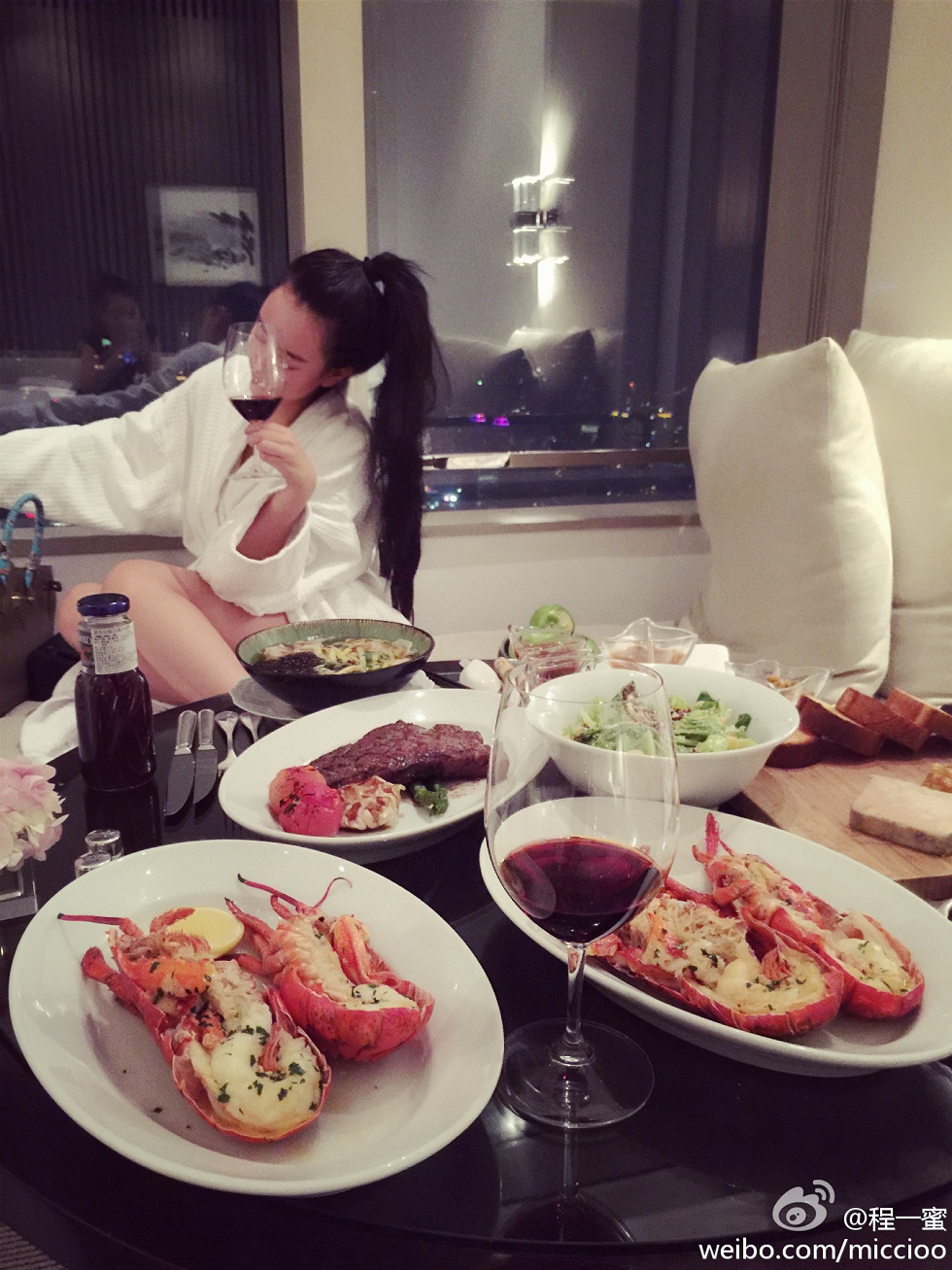 内地嫩模程一蜜肥臀巨乳海量微博性感写真500P