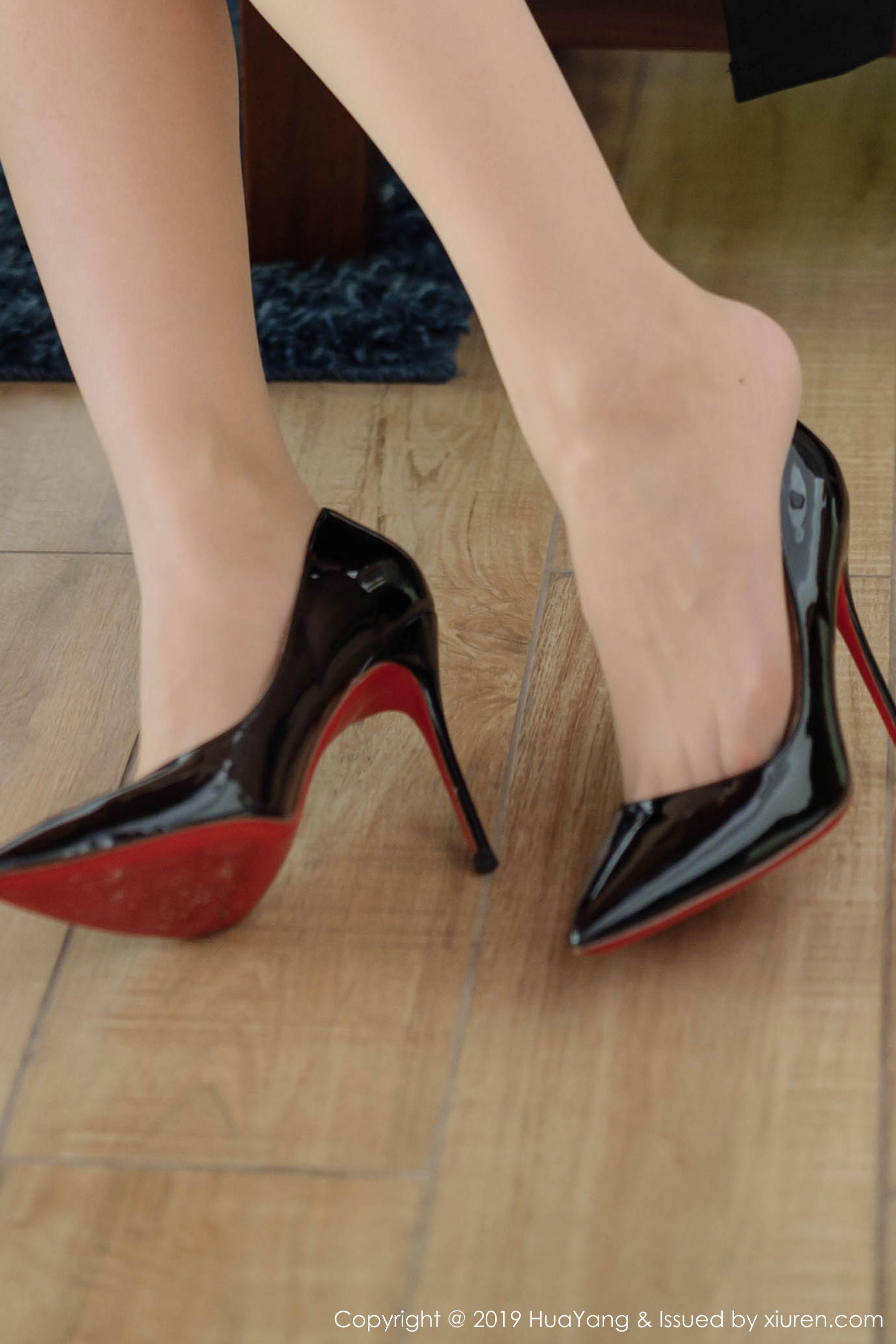 王雨纯《高跟肉丝系列》 [花漾HuaYang] Vol.173 写真集