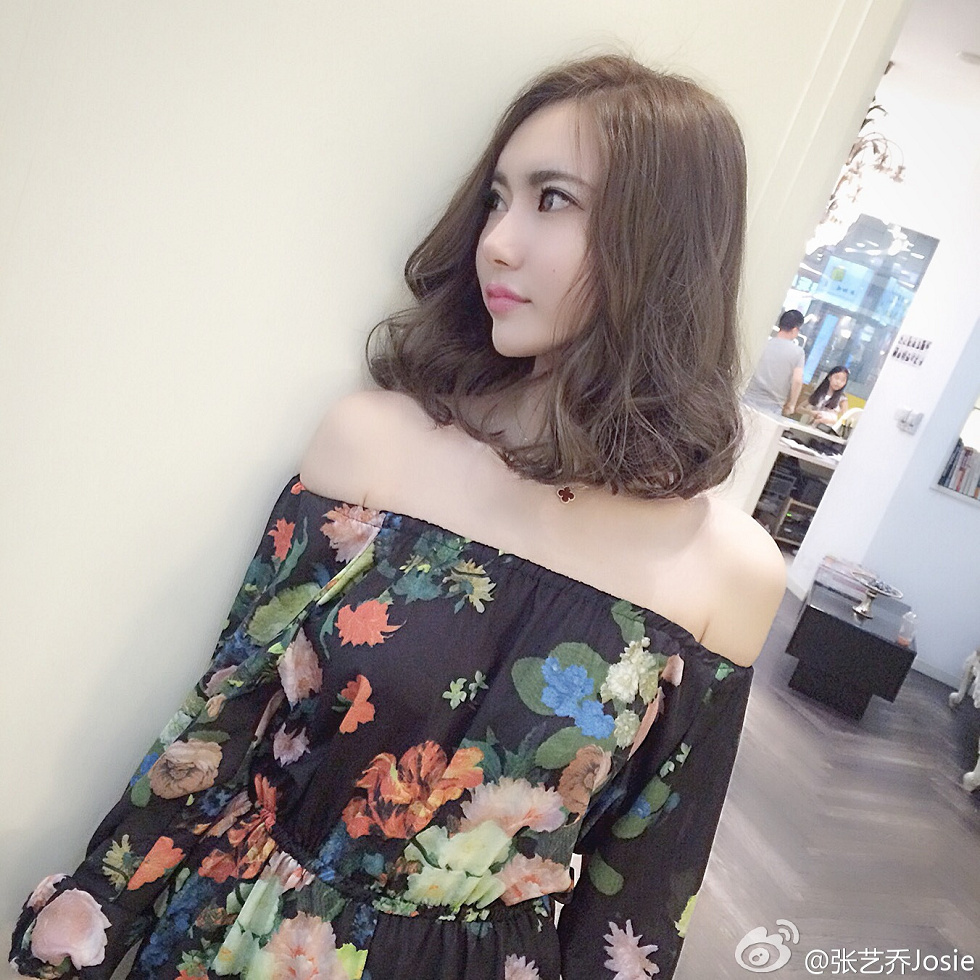 嫩模张艺乔josie完美身材海量微博卖萌性感写真275P