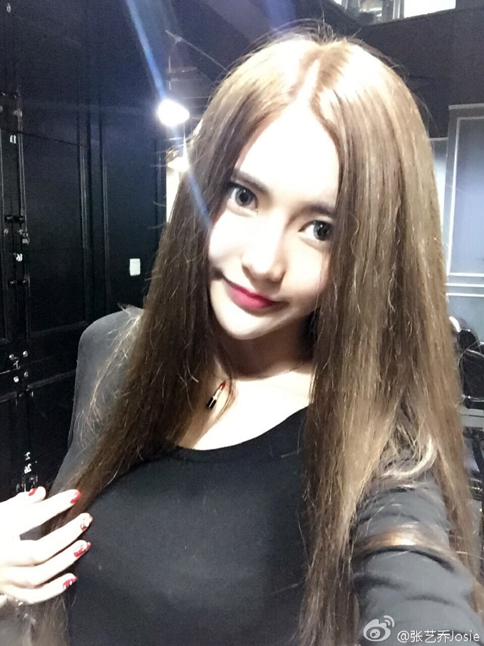 嫩模张艺乔josie完美身材海量微博卖萌性感写真275P