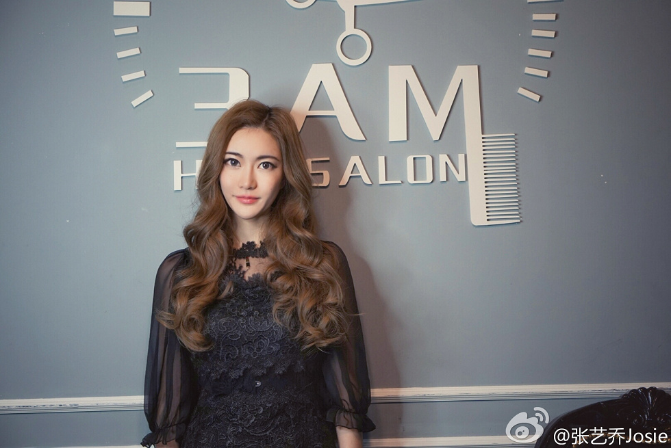 嫩模张艺乔josie完美身材海量微博卖萌性感写真275P