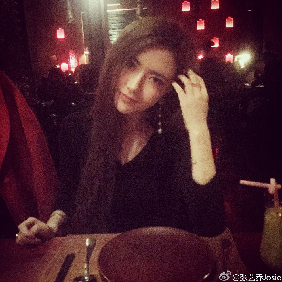 嫩模张艺乔josie完美身材海量微博卖萌性感写真275P