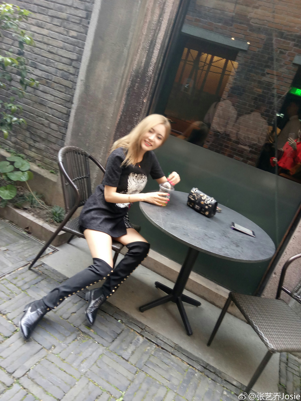 嫩模张艺乔josie完美身材海量微博卖萌性感写真275P