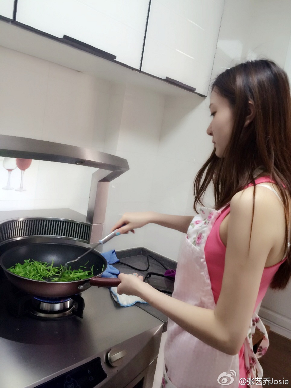 嫩模张艺乔josie完美身材海量微博卖萌性感写真275P