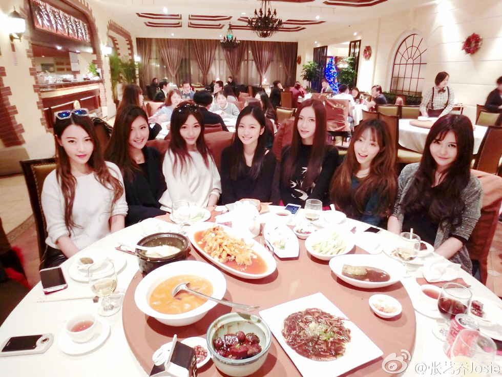 嫩模张艺乔josie完美身材海量微博卖萌性感写真275P