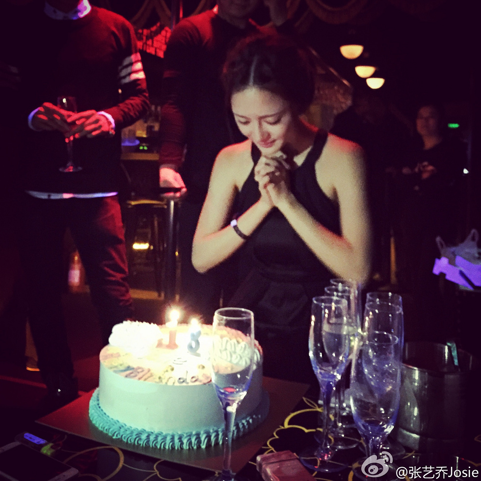 嫩模张艺乔josie完美身材海量微博卖萌性感写真275P