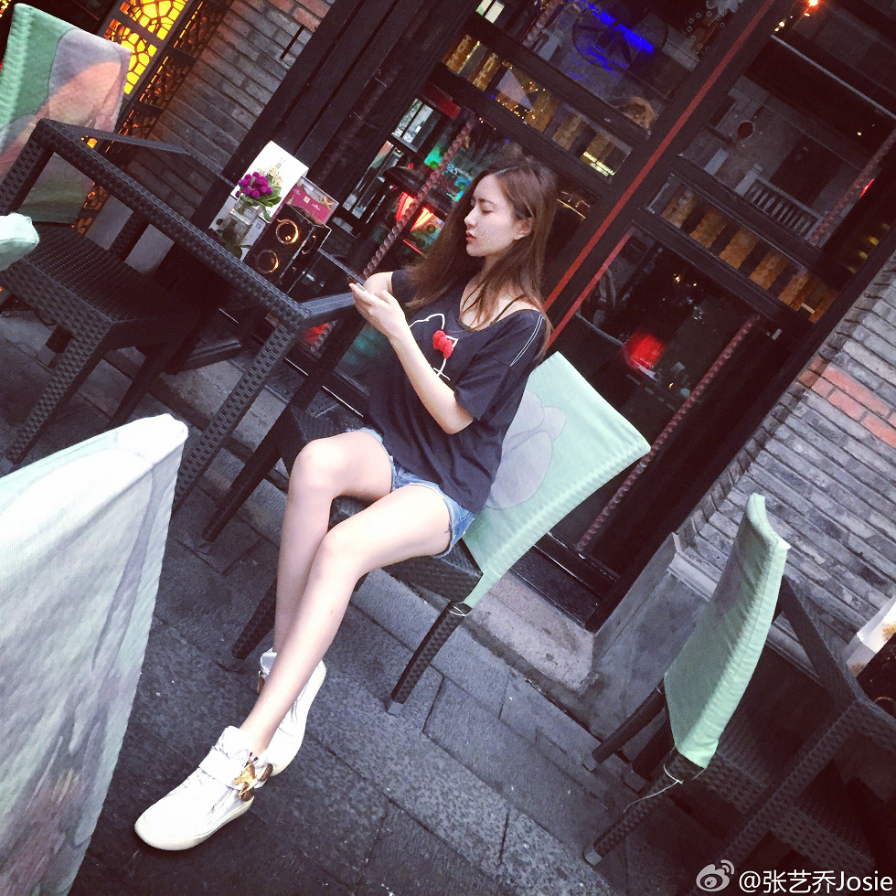 嫩模张艺乔josie完美身材海量微博卖萌性感写真275P