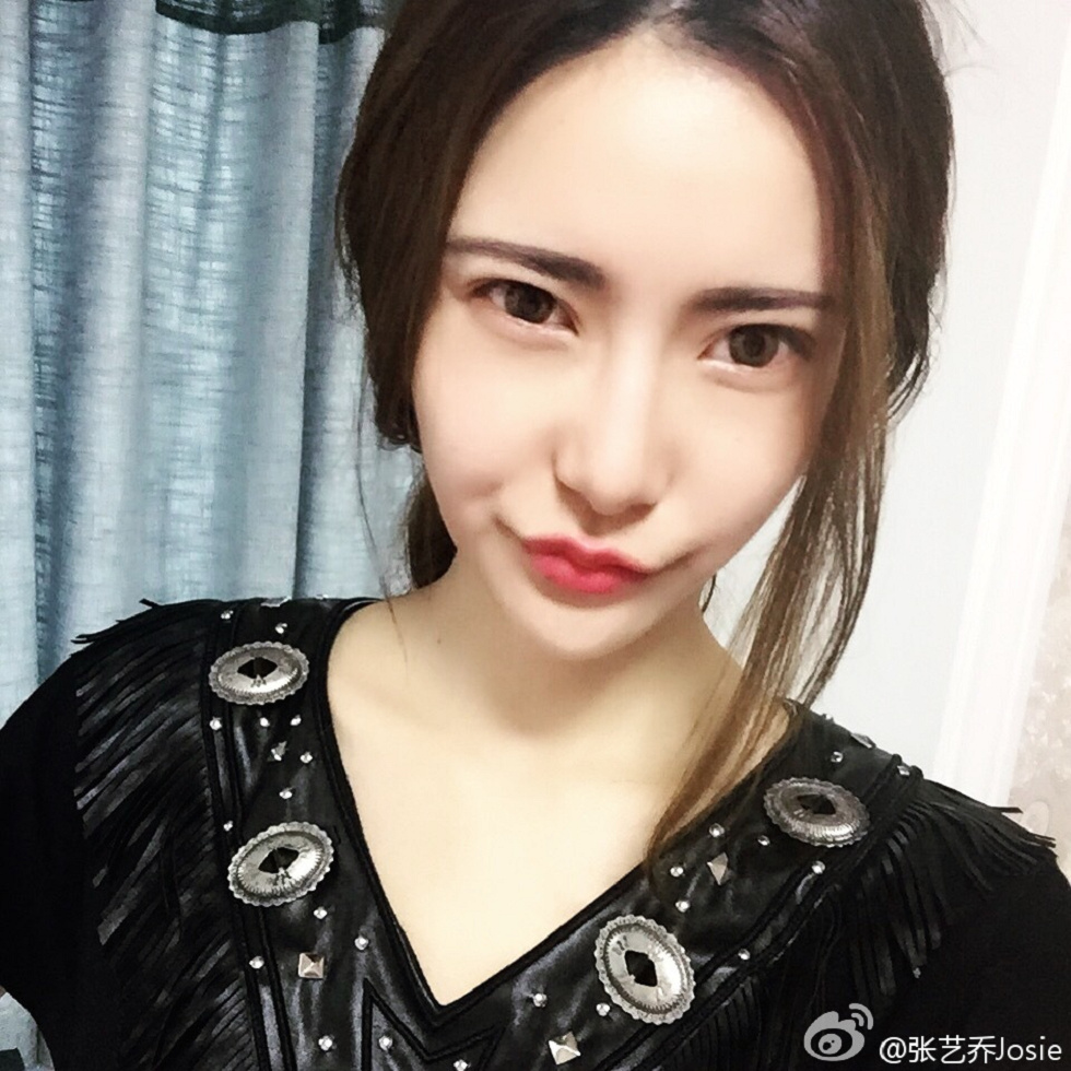 嫩模张艺乔josie完美身材海量微博卖萌性感写真275P