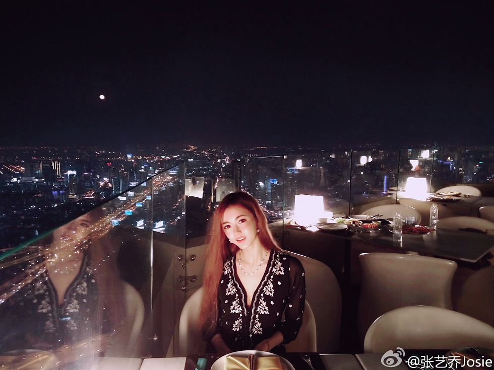 嫩模张艺乔josie完美身材海量微博卖萌性感写真275P