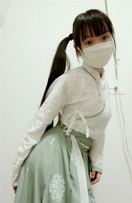 西尔酱古风私房自拍