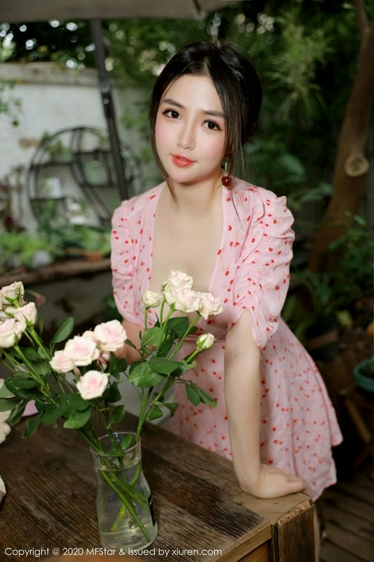 MFStar模范学院VOL.338蛋糕Cake大理旅拍写真