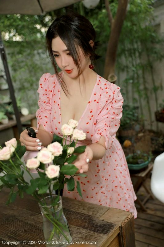 MFStar模范学院VOL.338蛋糕Cake大理旅拍写真