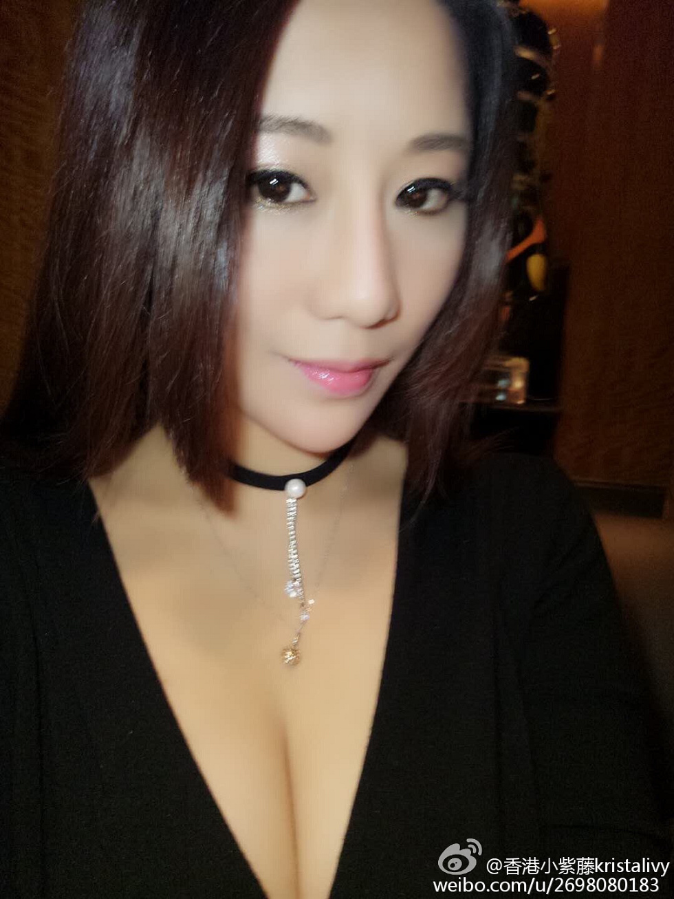 胸模香港小紫藤Kristalivy超级豪乳撩人诱惑写真38P