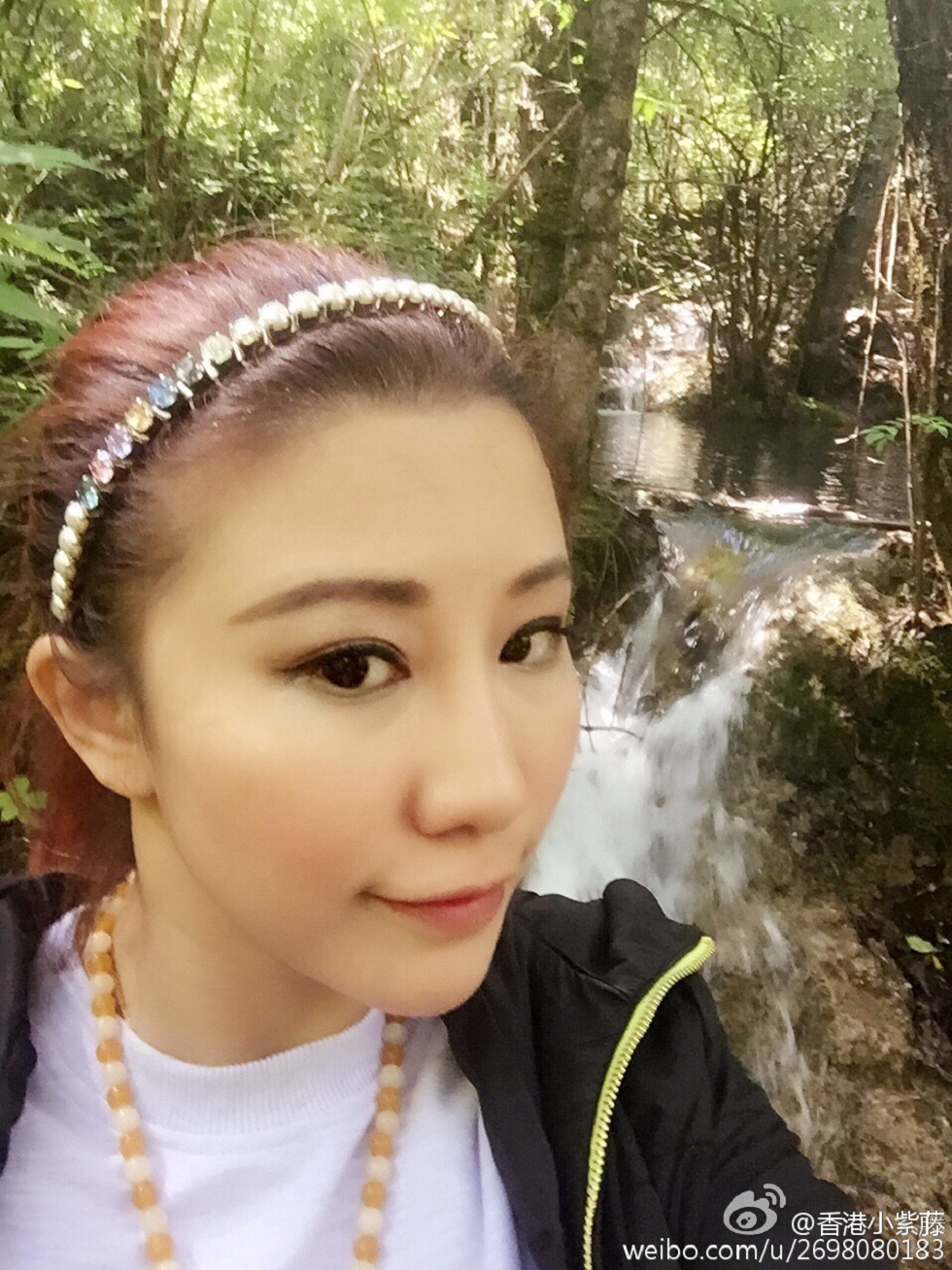 胸模香港小紫藤Kristalivy超级豪乳撩人诱惑写真38P