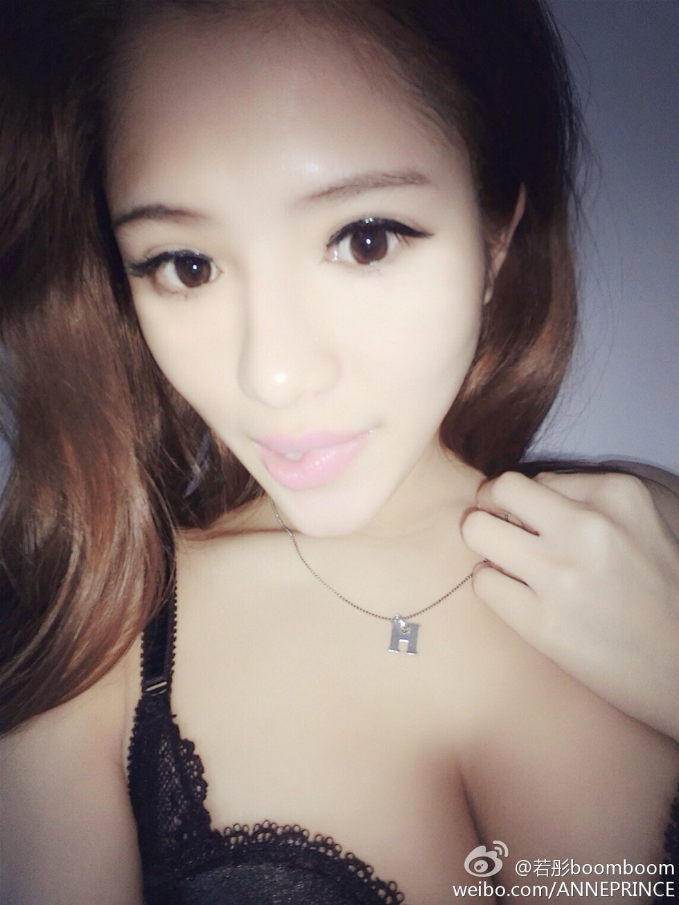 内地嫩模若彤boomboom丰乳大肥臀微博海量写真568P