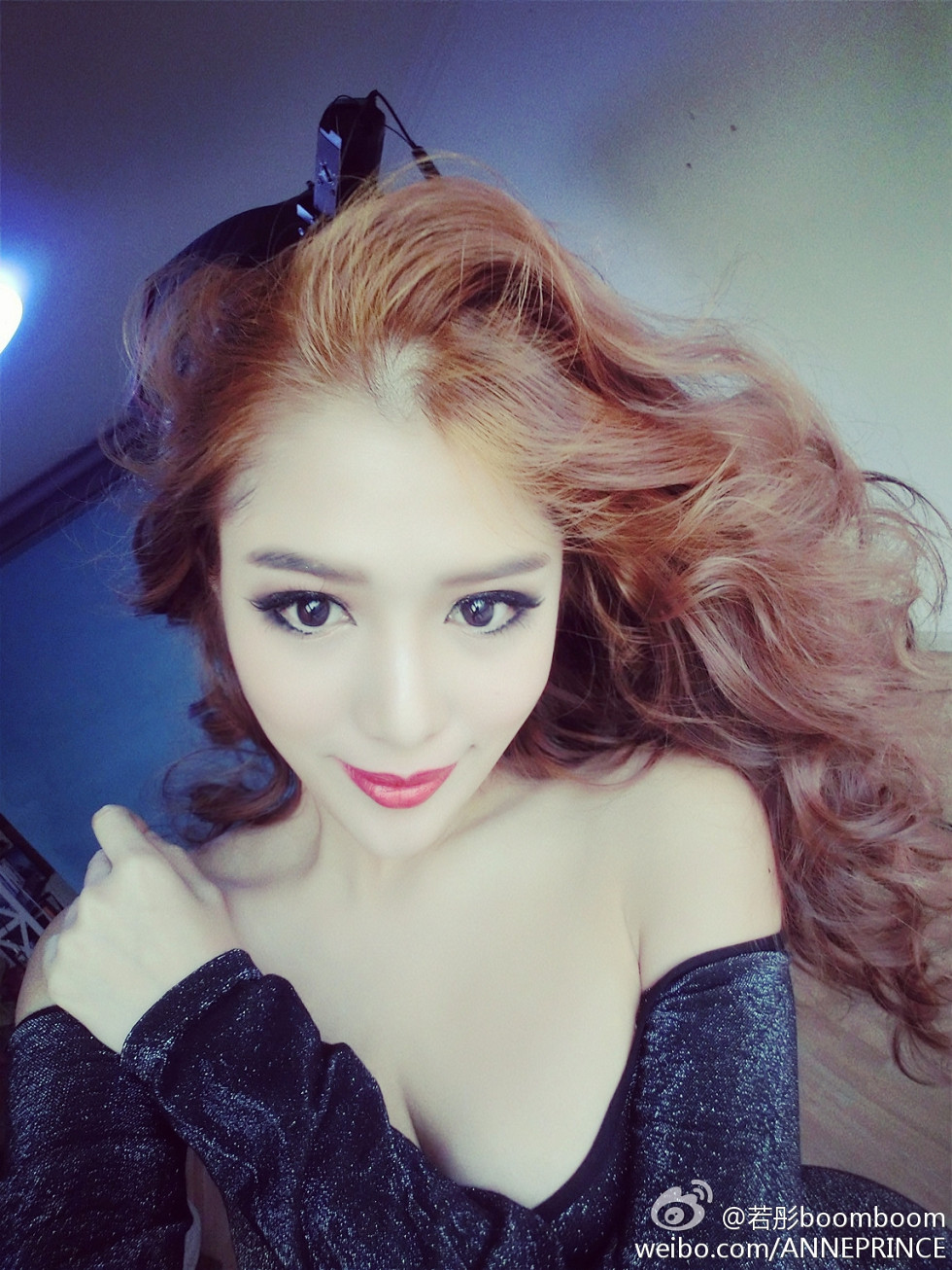 内地嫩模若彤boomboom丰乳大肥臀微博海量写真568P