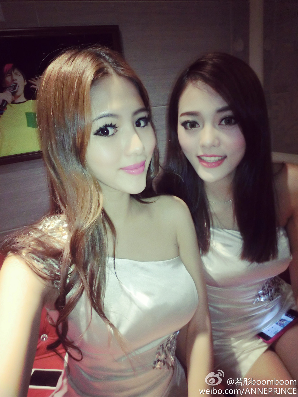 内地嫩模若彤boomboom丰乳大肥臀微博海量写真568P