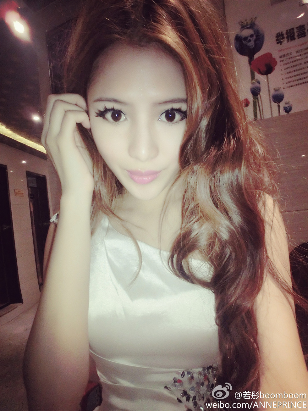 内地嫩模若彤boomboom丰乳大肥臀微博海量写真568P