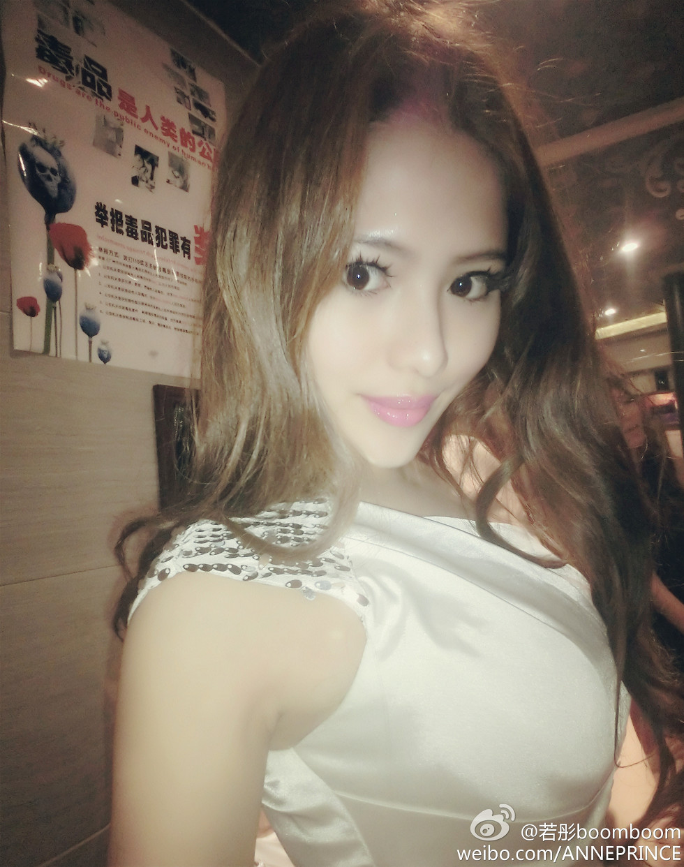 内地嫩模若彤boomboom丰乳大肥臀微博海量写真568P