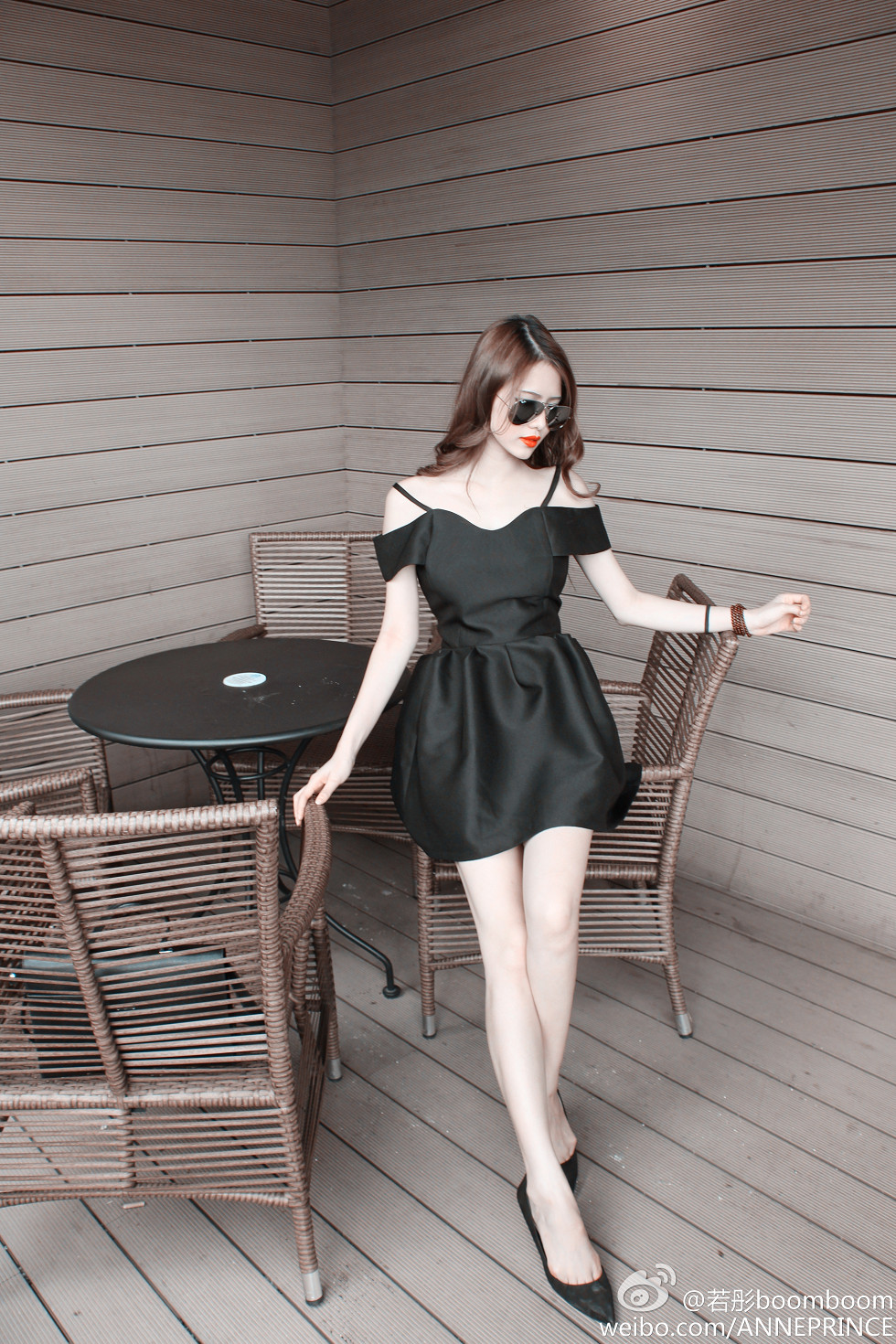 内地嫩模若彤boomboom丰乳大肥臀微博海量写真568P