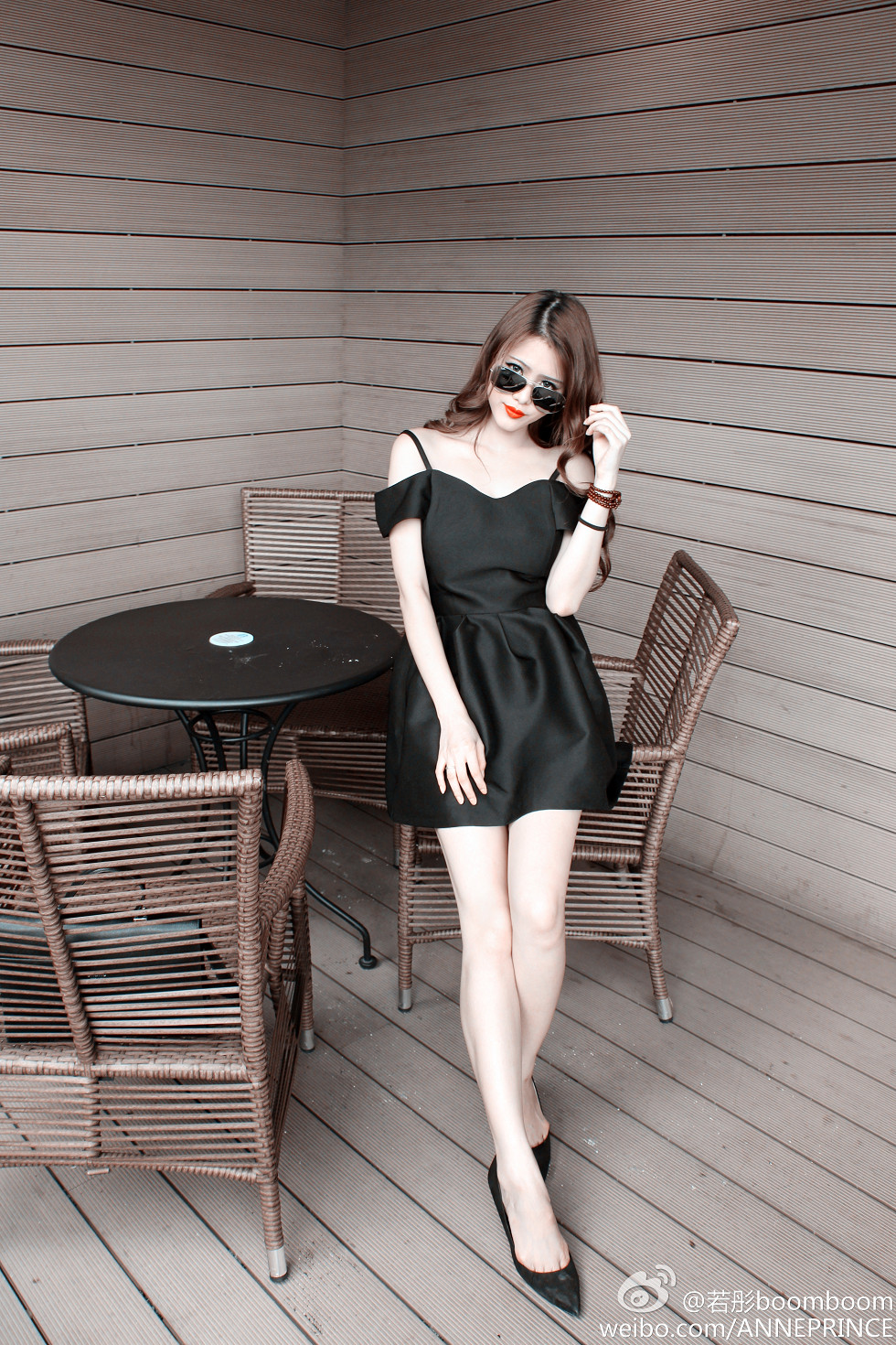 内地嫩模若彤boomboom丰乳大肥臀微博海量写真568P