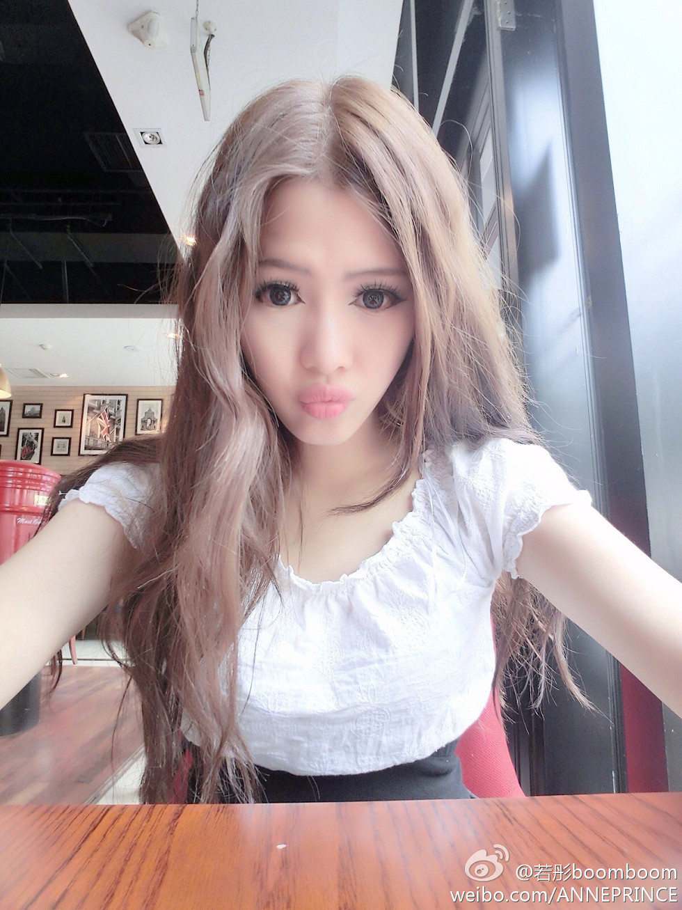 内地嫩模若彤boomboom丰乳大肥臀微博海量写真568P