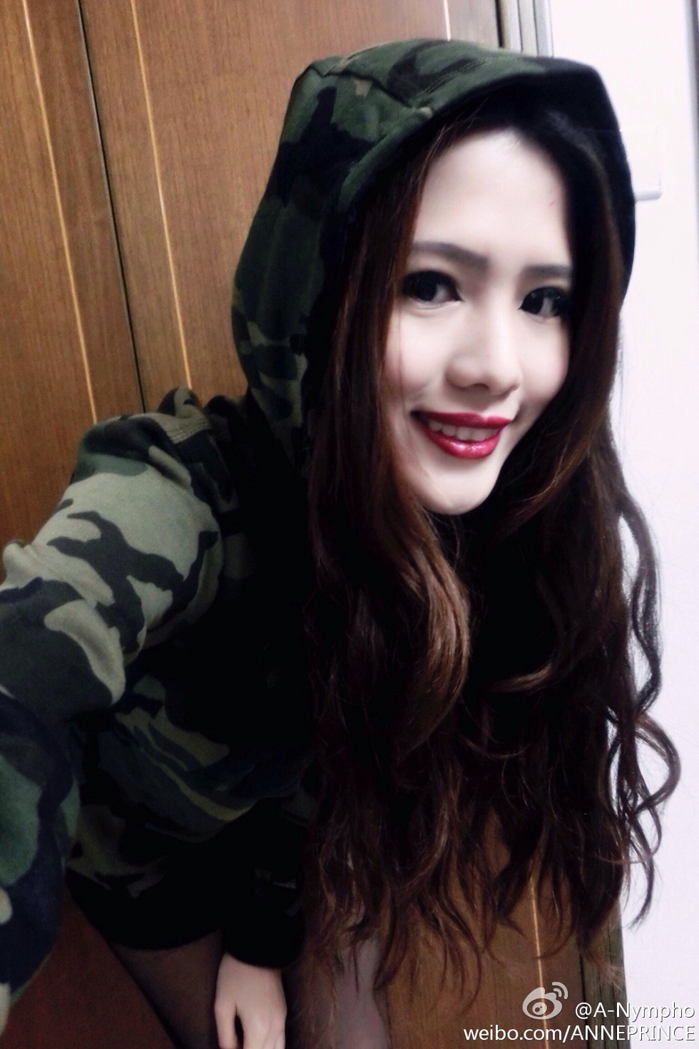 内地嫩模若彤boomboom丰乳大肥臀微博海量写真568P