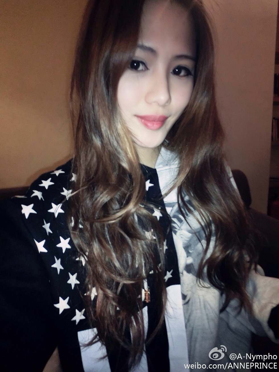 内地嫩模若彤boomboom丰乳大肥臀微博海量写真568P